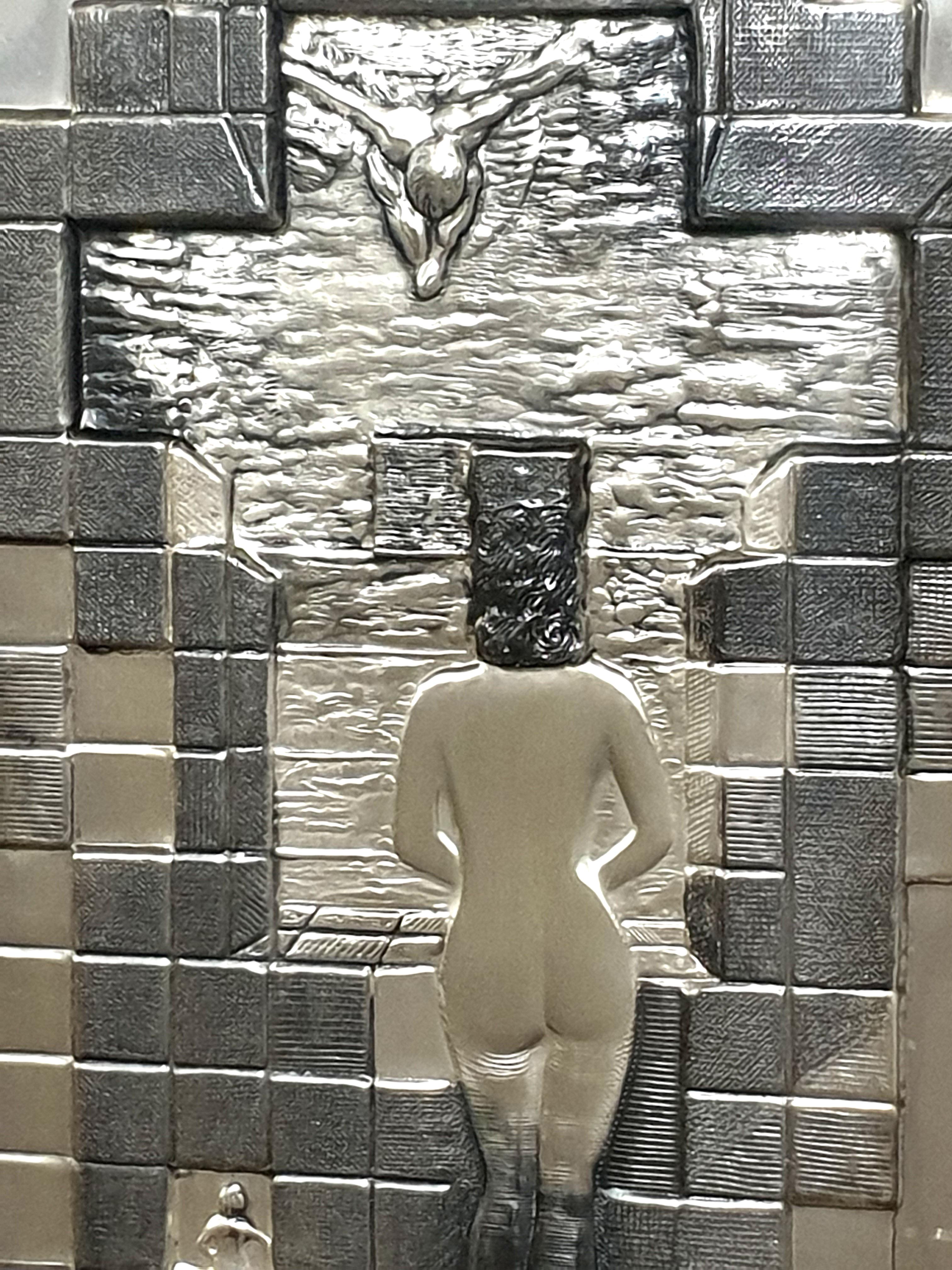Salvador Dali - Lincoln in Dalivision - Silberne Basrelief-Skulptur
Signiert auf dem Basrelief und gedruckte Signatur auf dem Zertifikat auf der Rückseite. 
Abmessungen: 22 x 17::5 cm
Gerahmt: 38 x 33 cm
Diese Plakette in limitierter Auflage wurde