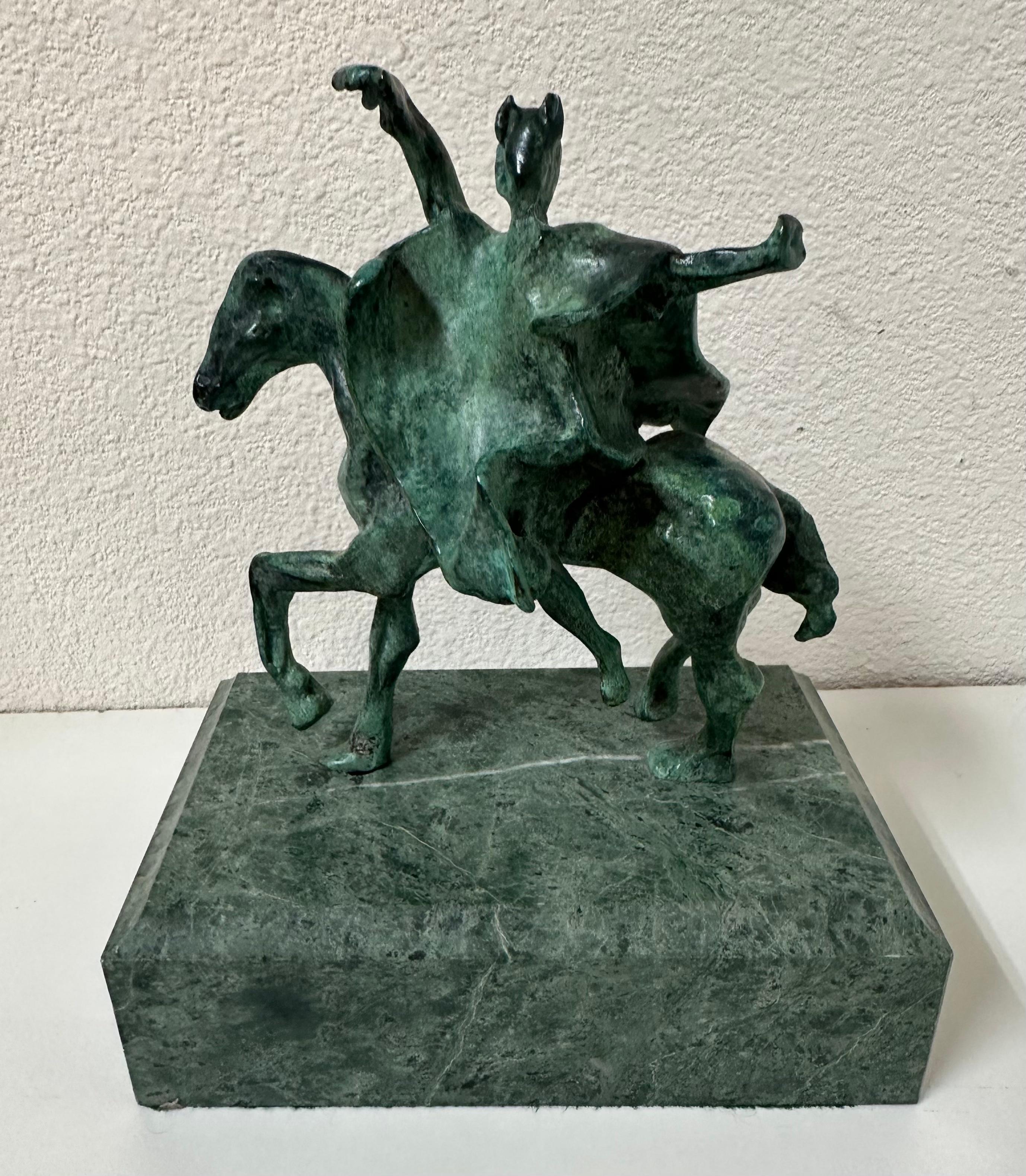 (after) Salvador Dali
Trajano a caballo (Trajano on Horseback)
Escultura de bronce
Numerado D-29/375 de una edición de 375 en el estómago del caballo
Firma inscrita "Dalí" en el bronce
Fundida a la cera perdida en bronce en la Fundición Sun,