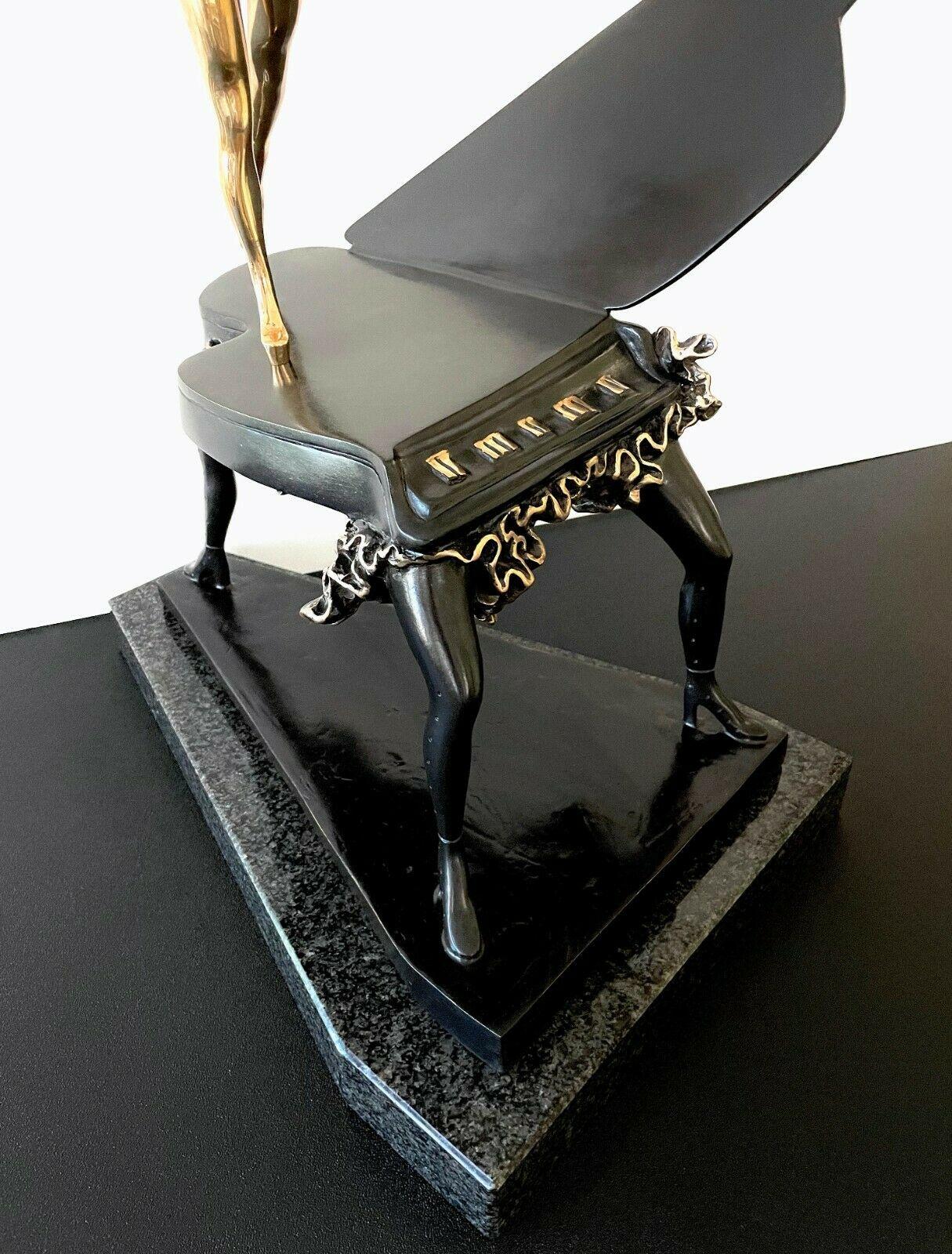 salvador dali piano