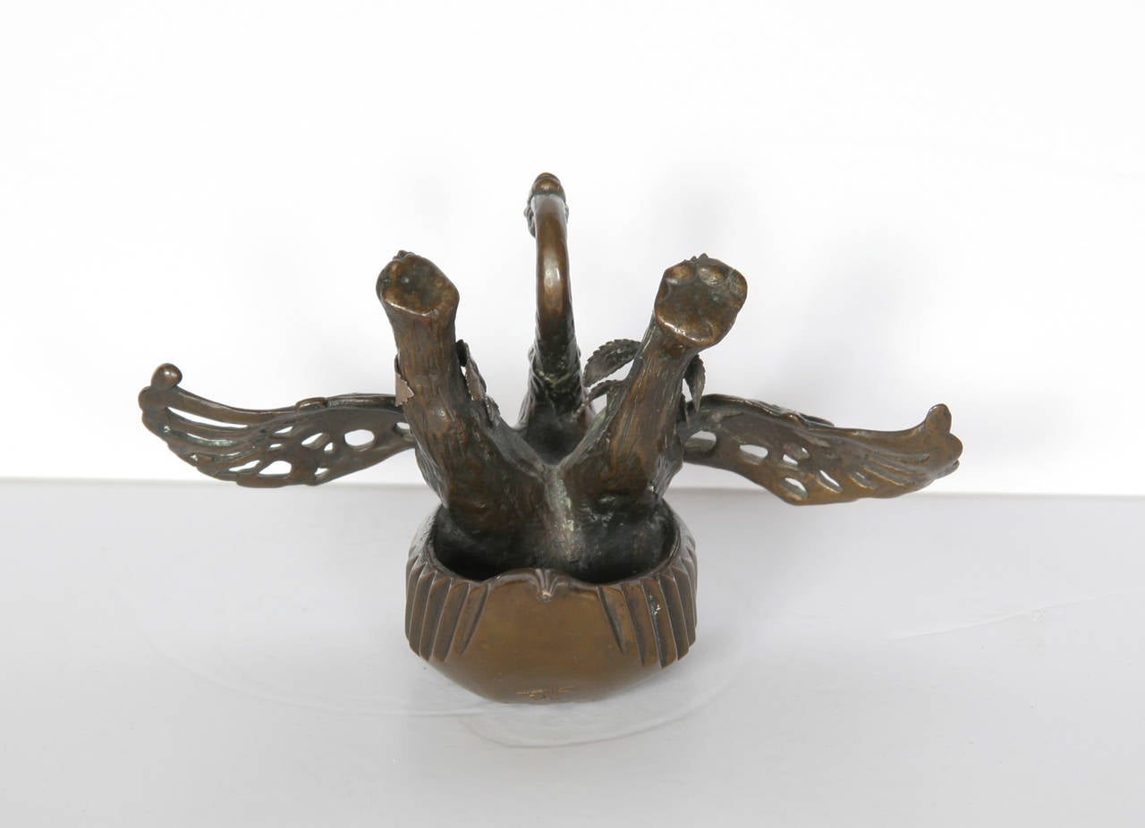 Swan-Elephant, Surrealistische Bronzeskulptur von Salvador Dali – Sculpture von Salvador Dalí