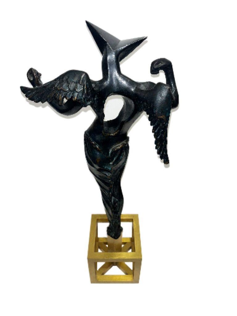 Artistics : Salvador Dali (espagnol, 1984 - 1989)
Titre : L'ange surréaliste
Moyen : Bronze
Année de travail : 1983
Edition : 383 / 1500
Signature : Inscription et cachet
Timbre de la fonderie Kunstguss Strehle

Description : Salvador Dali et l'Ange