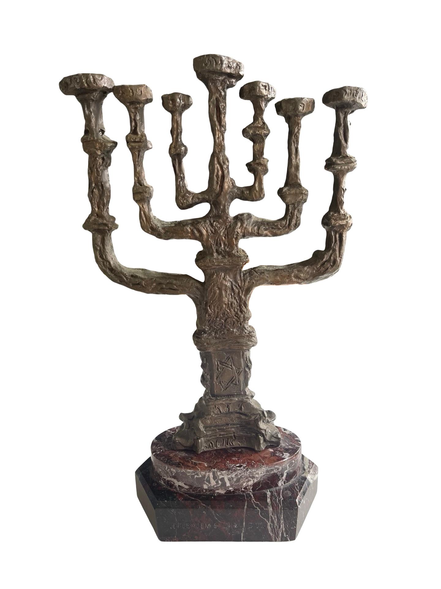 Salvador Dalí (Spanisch, 1904-1989) Friedensmenora (Bronze) im Angebot