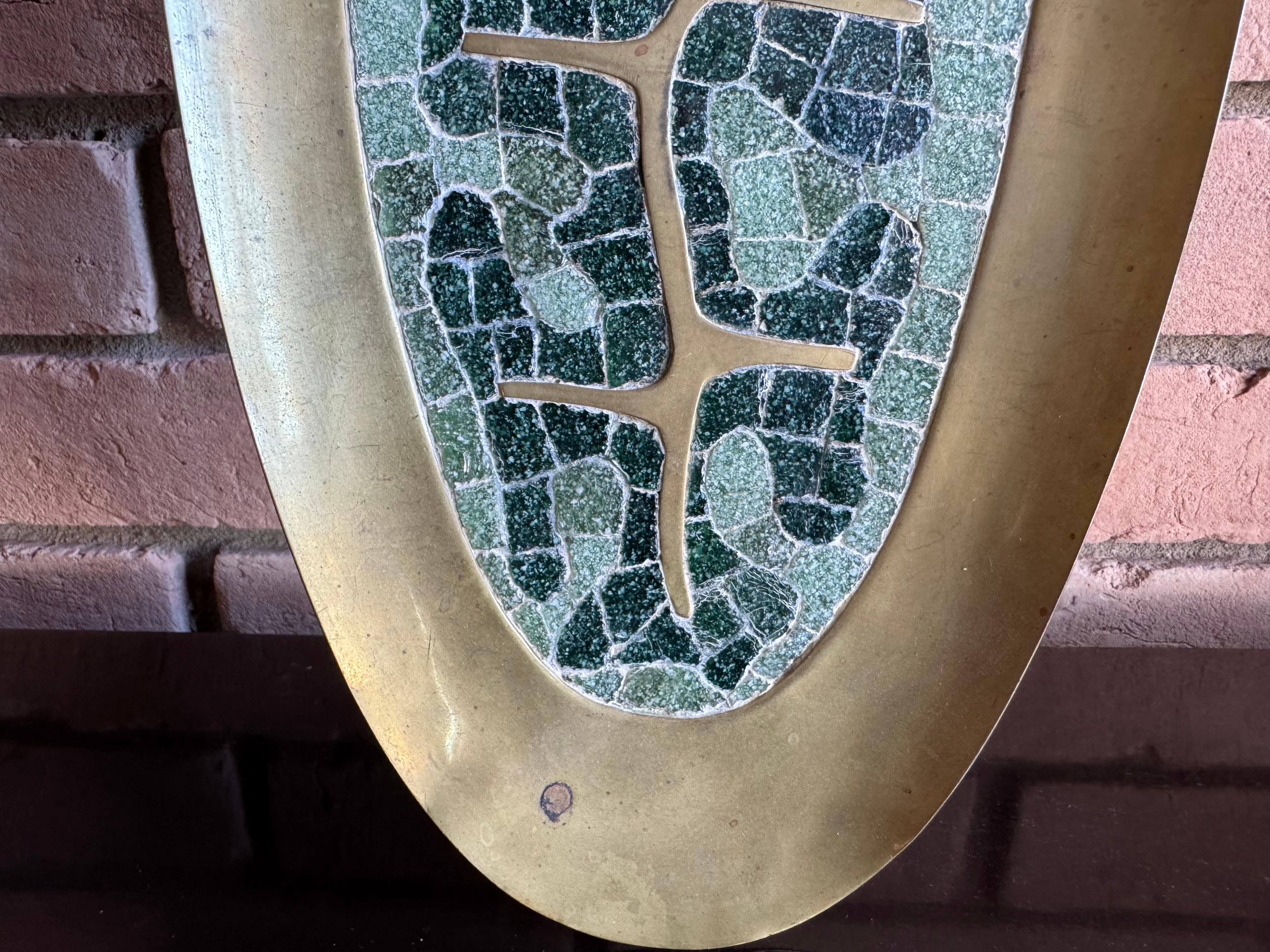 Bandeja de mosaico y latón de mediados de siglo de Salvador Teran 1