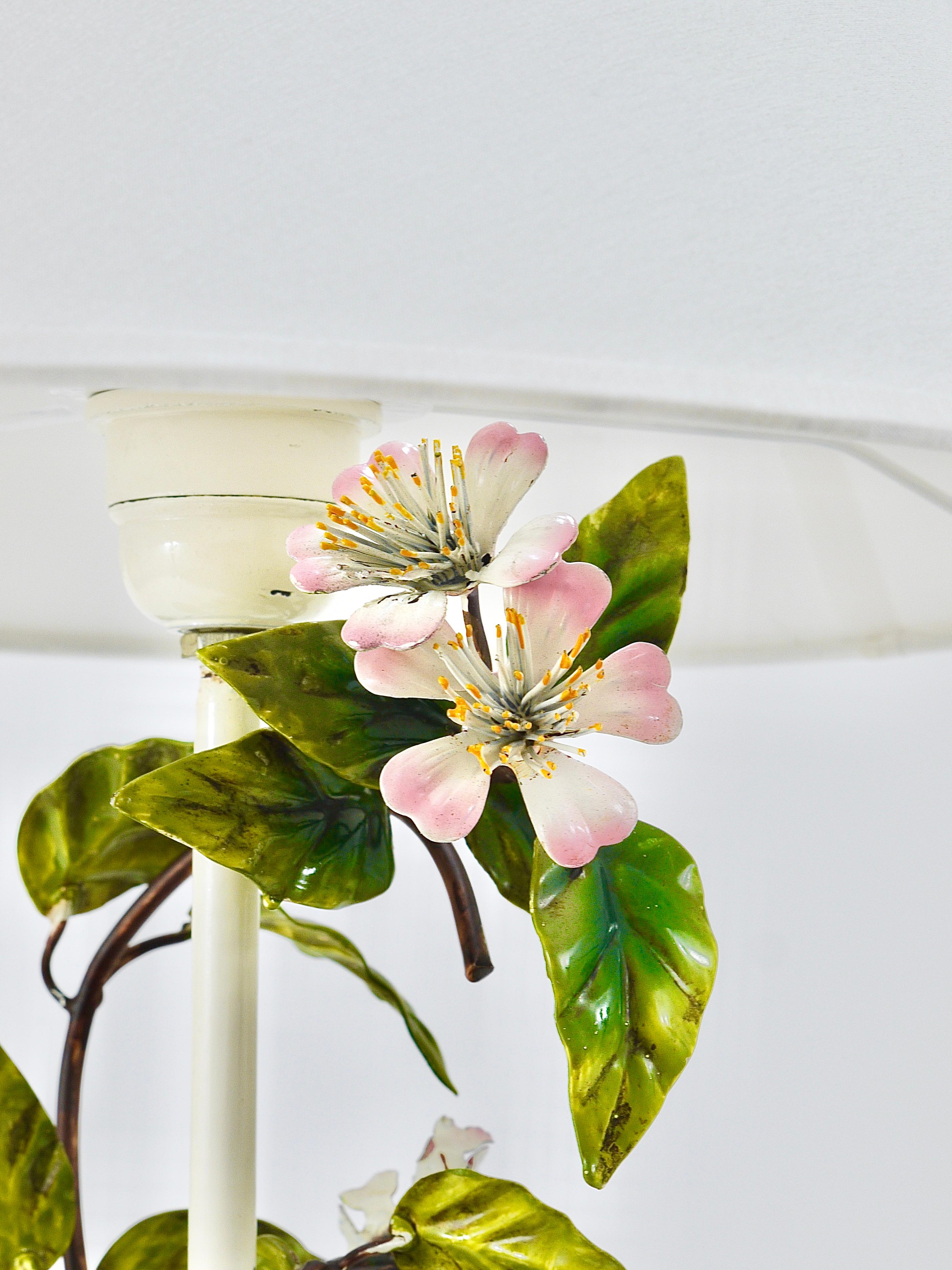 Salvadori Hand Painted Wild Apple Blossom Toleware Table Lamp, Italy, 1950s For Sale 6