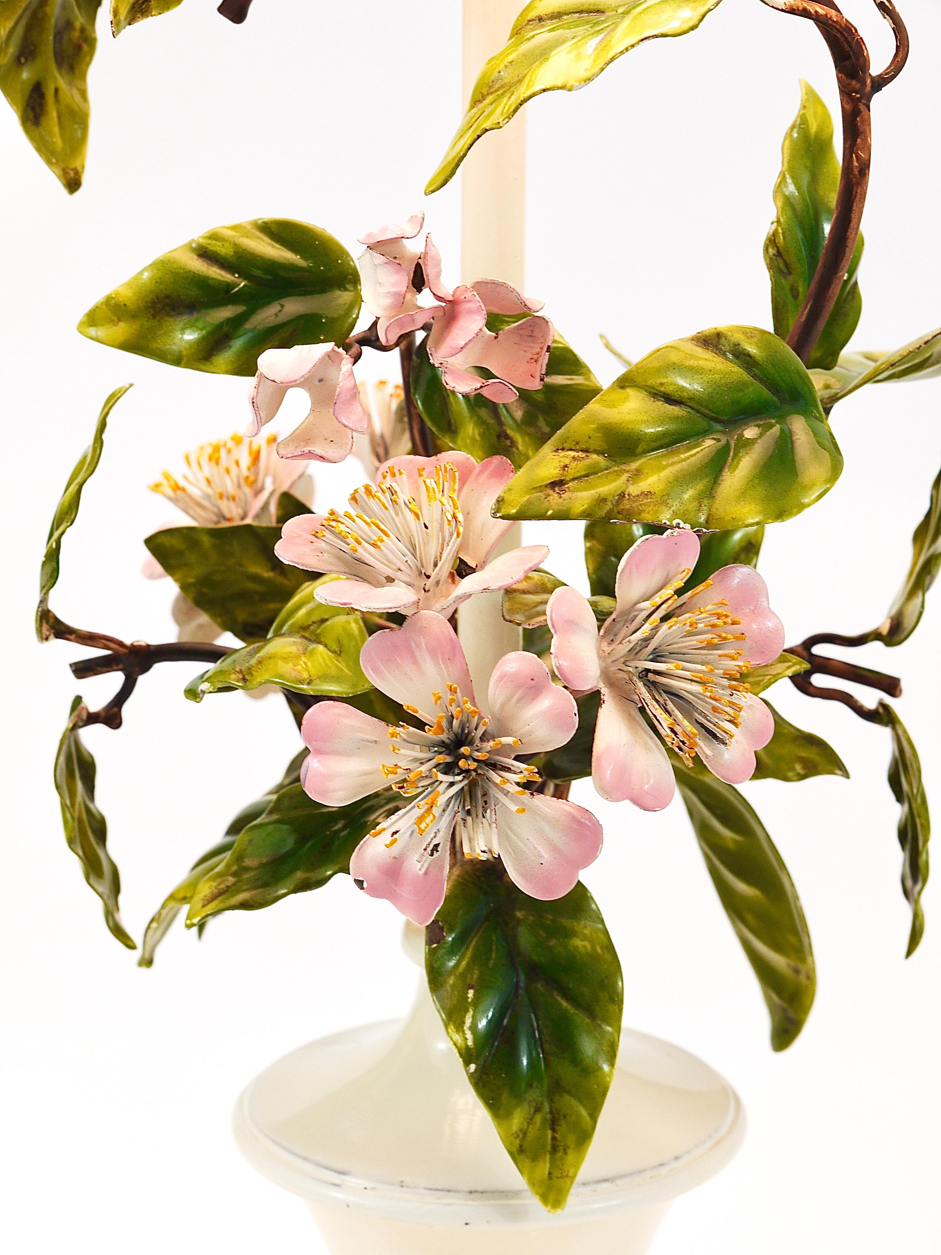 Salvadori Hand Painted Wild Apple Blossom Toleware Table Lamp, Italy, 1950s For Sale 7