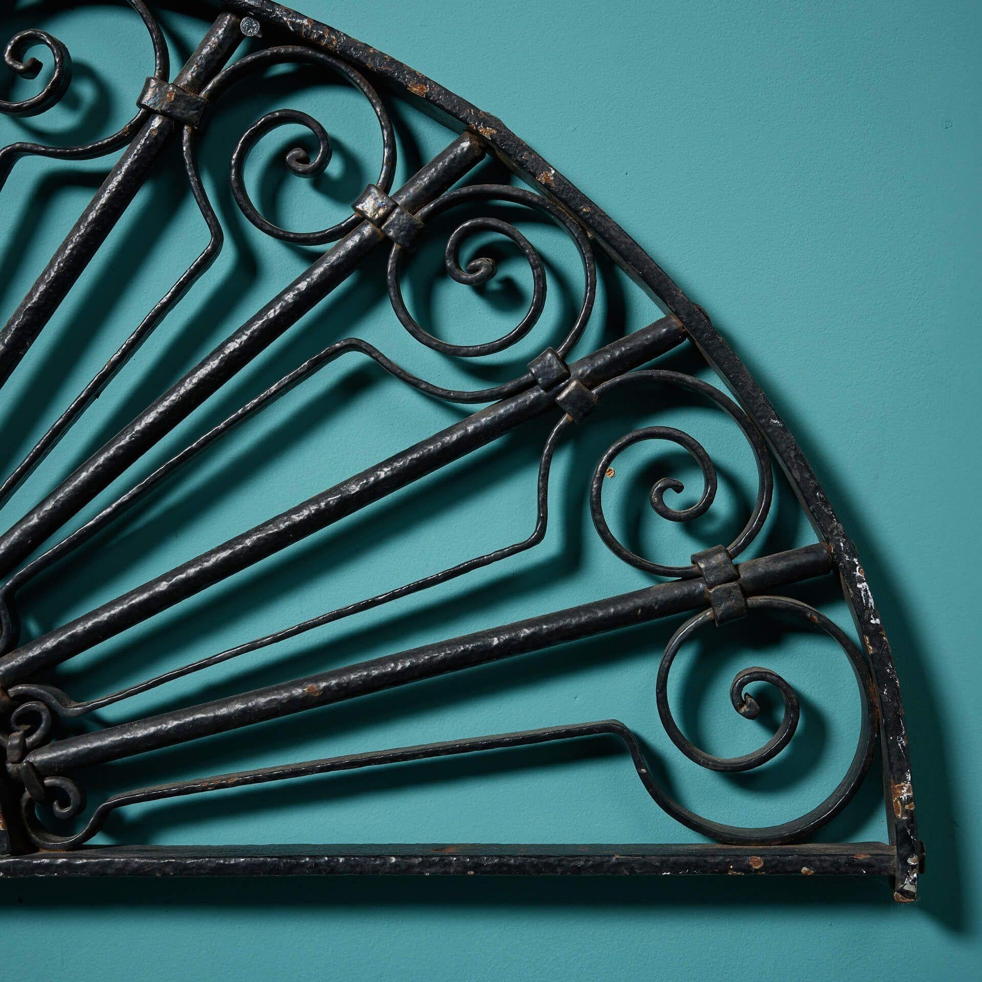 Anglais Vitrail en fer forgé ancien de récupération en vente