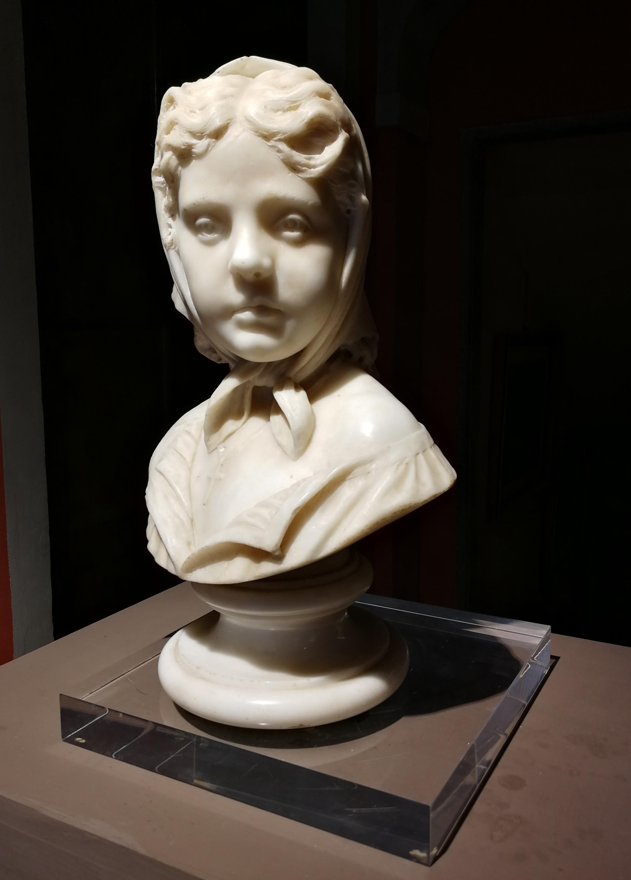 Scultura in marmo italiana ritratto di fanciulla religiosa del XIX secolo For Sale 4