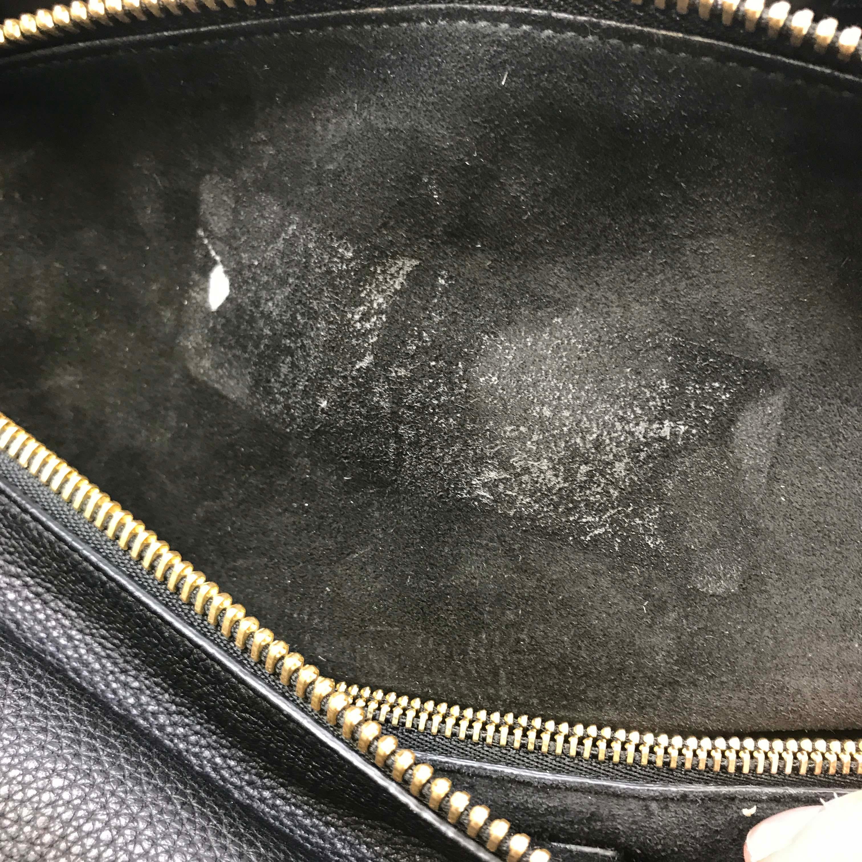 Salvatore Ferragamo 647216 21F870 Black Leather Hobo Women's Bag For Sale 1