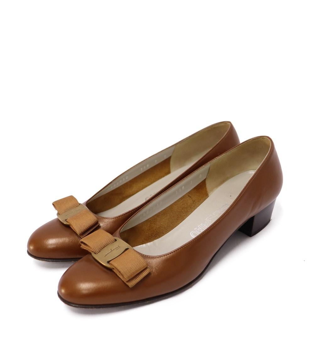 Salvatore Ferragamo 7.5 US Tan Leather Vara 1 Pumps 30 1