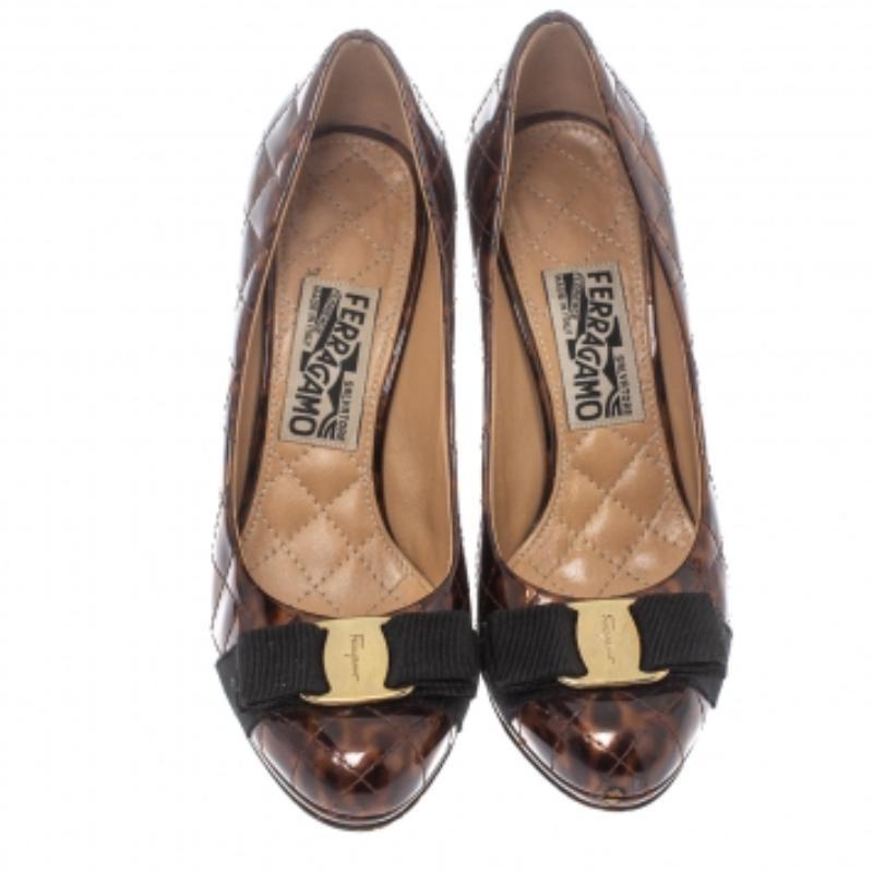 Women's Salvatore Ferragamo Animal Print Quilted Patent Leather Vara Bow Pumps Size 36.5 For Sale