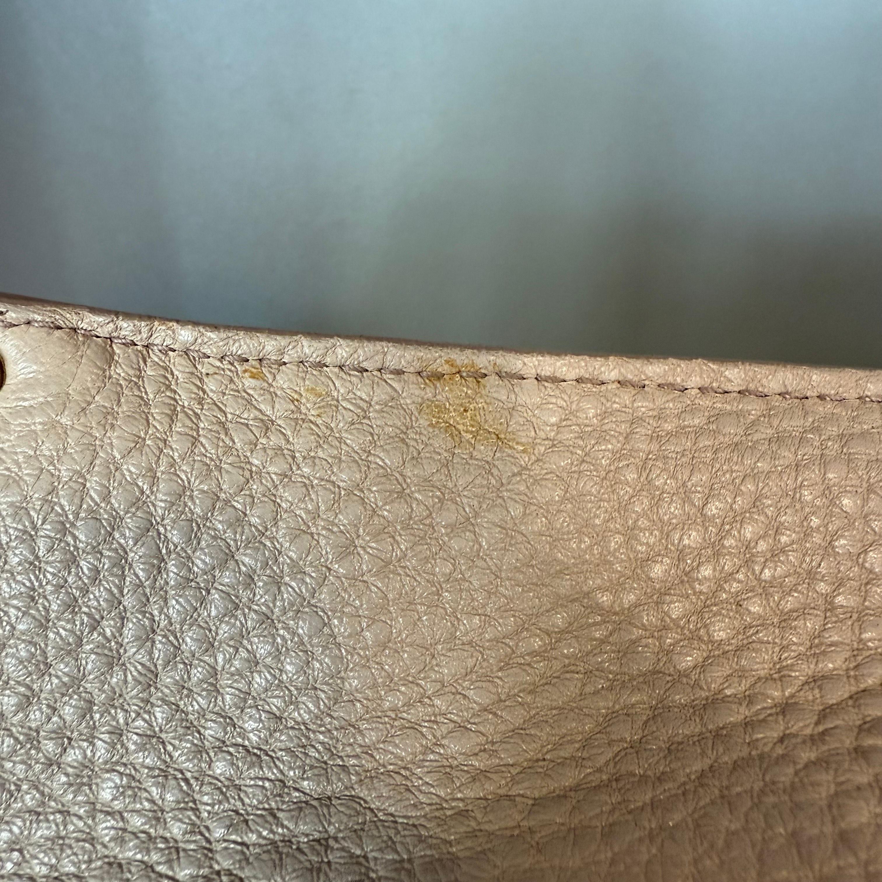 Maxi Pochette de Piel Rosa Antigua Salvatore Ferragamo en venta 1