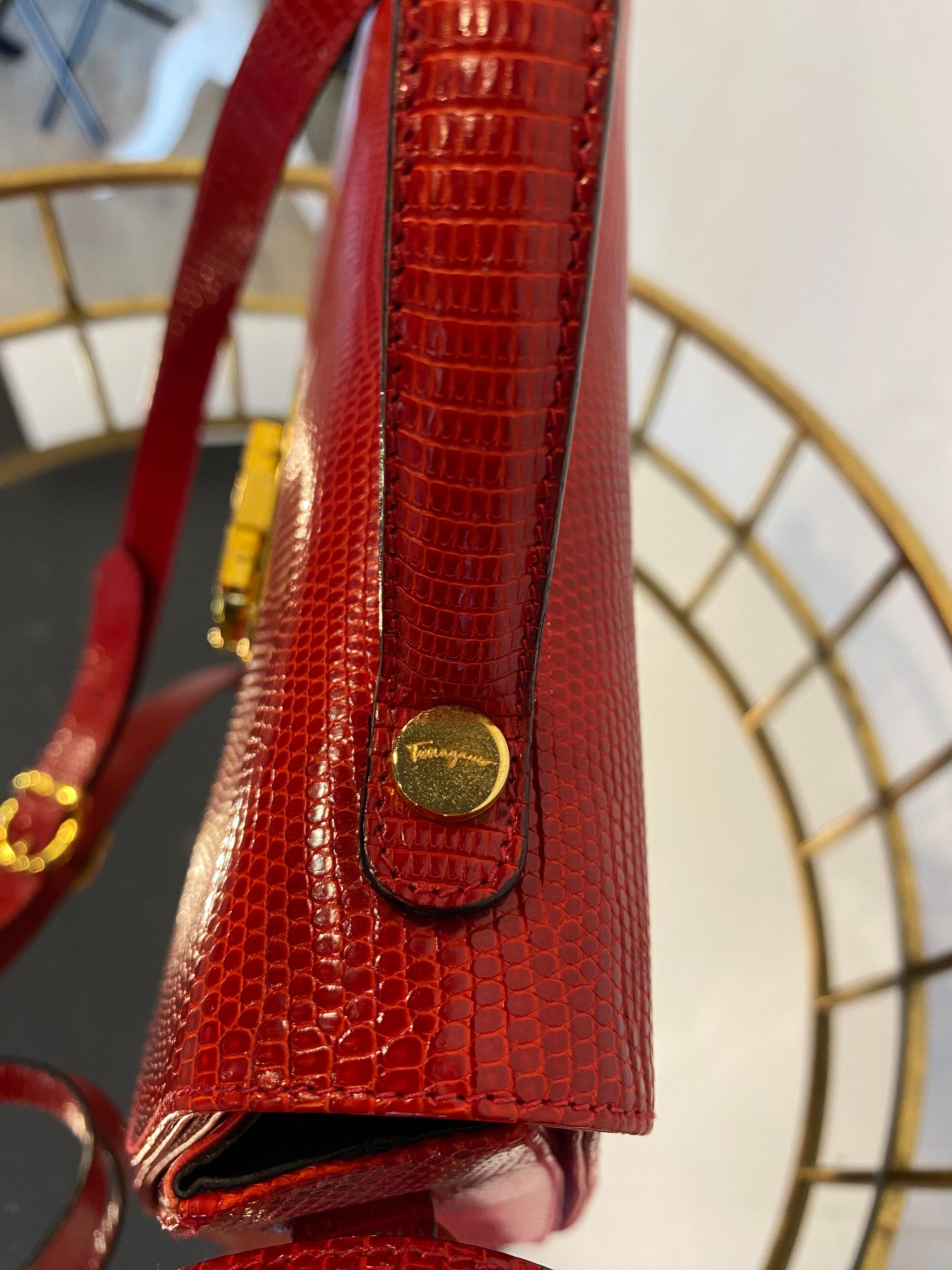 Salvatore Ferragamo bag in red lizard 2