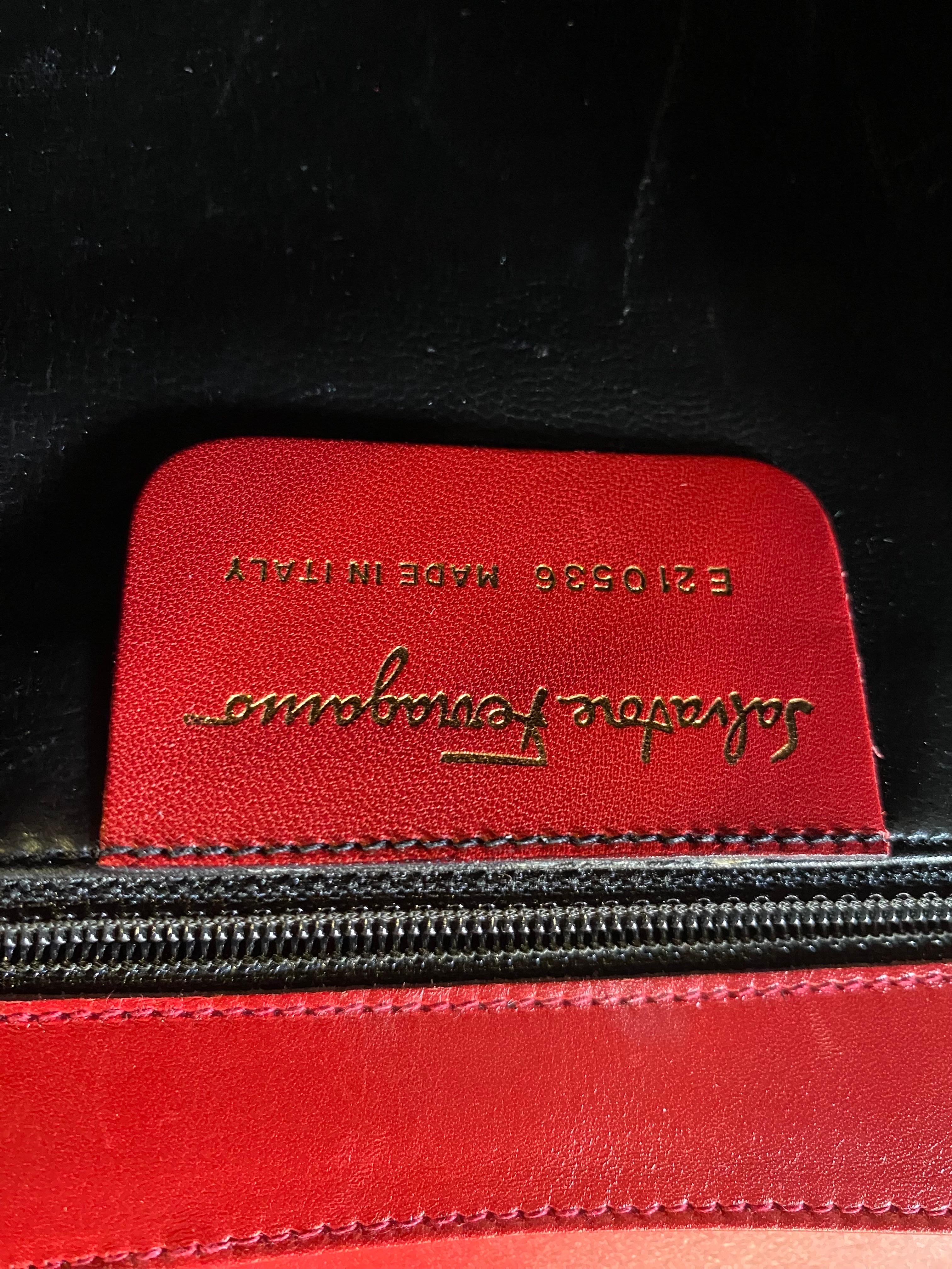 Salvatore Ferragamo bag in red lizard 4