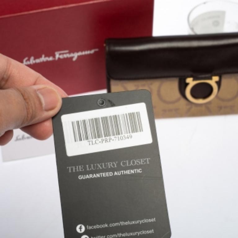 Portefeuille continental en toile et cuir Gancini beige/brun de Salvatore Ferragamo 5
