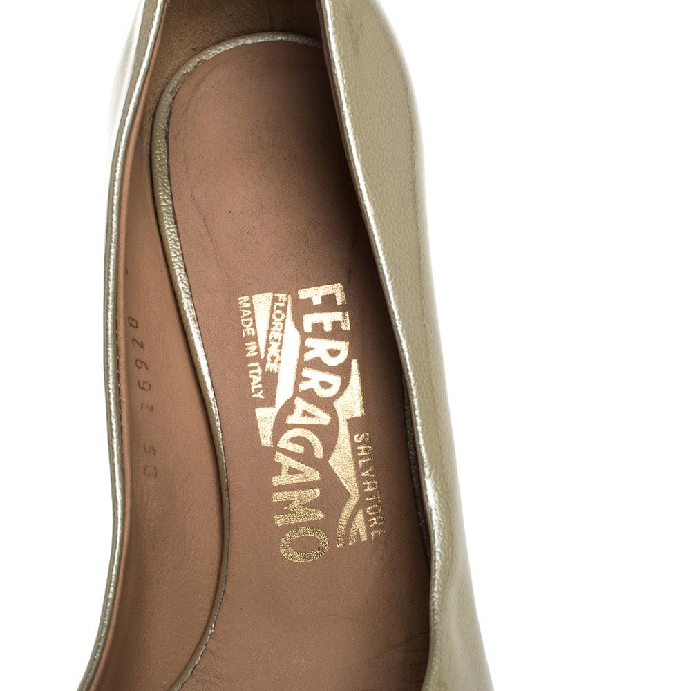 Salvatore Ferragamo Beige Coated Leather Vara Bow Peep Toe Pumps Size 37 For Sale 1