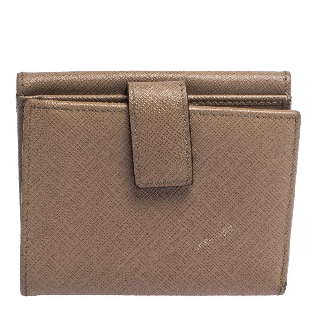 Salvatore Ferragamo Beige Leather Gancini Clip Compact Wallet 1