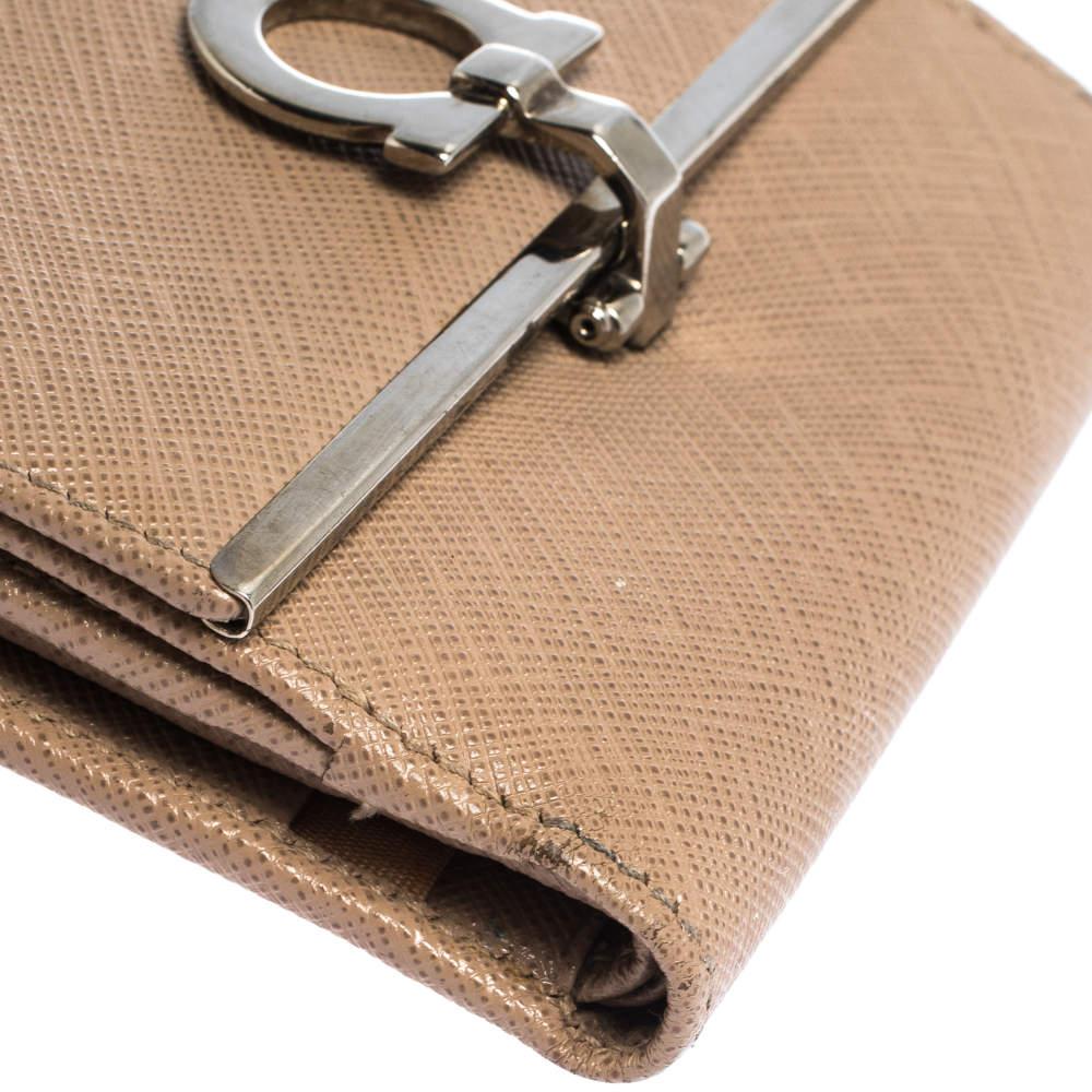 Salvatore Ferragamo Beige Leather Gancini Clip Compact Wallet 5