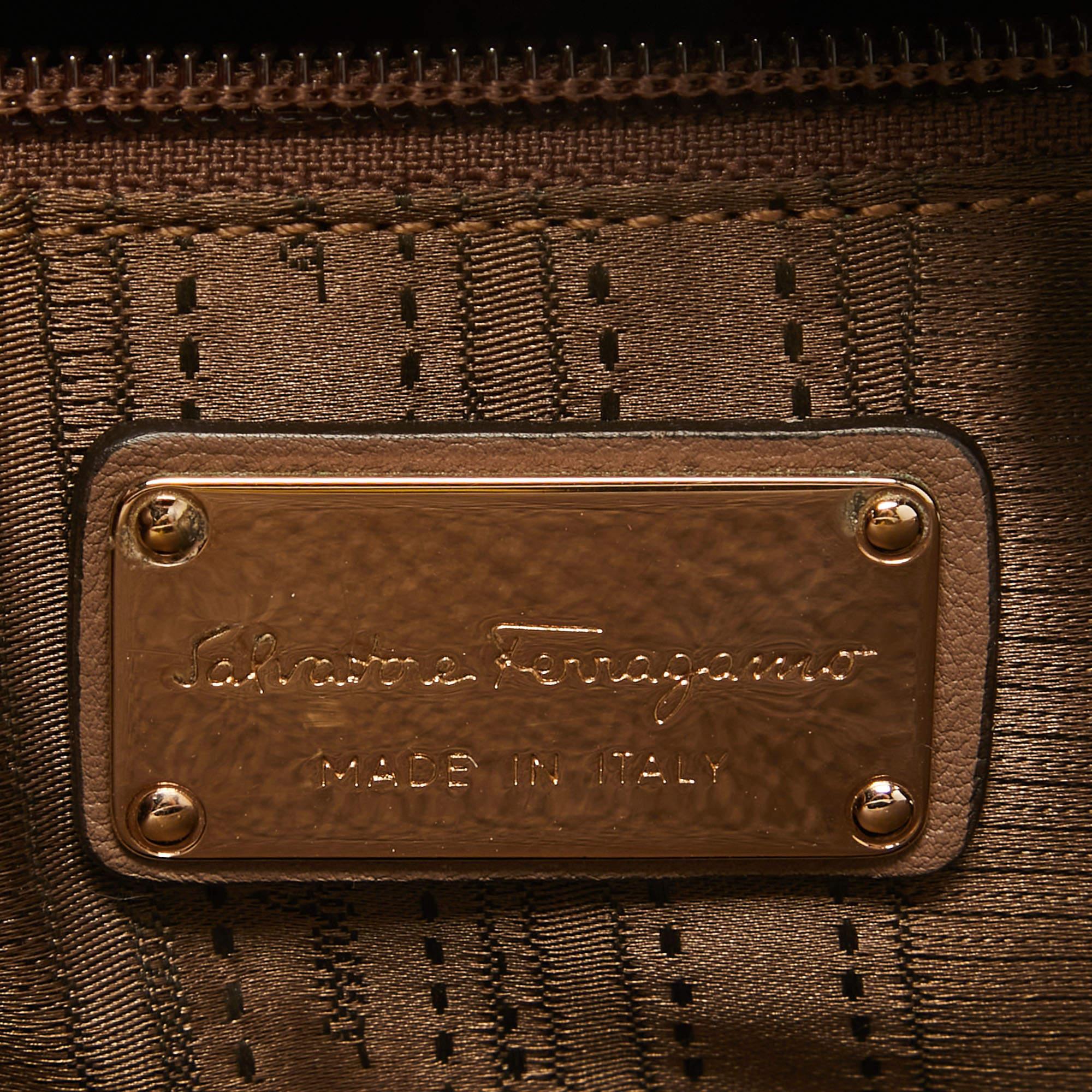 Salvatore Ferragamo Beige Leather Large Wanda Top Handle Bag For Sale 6