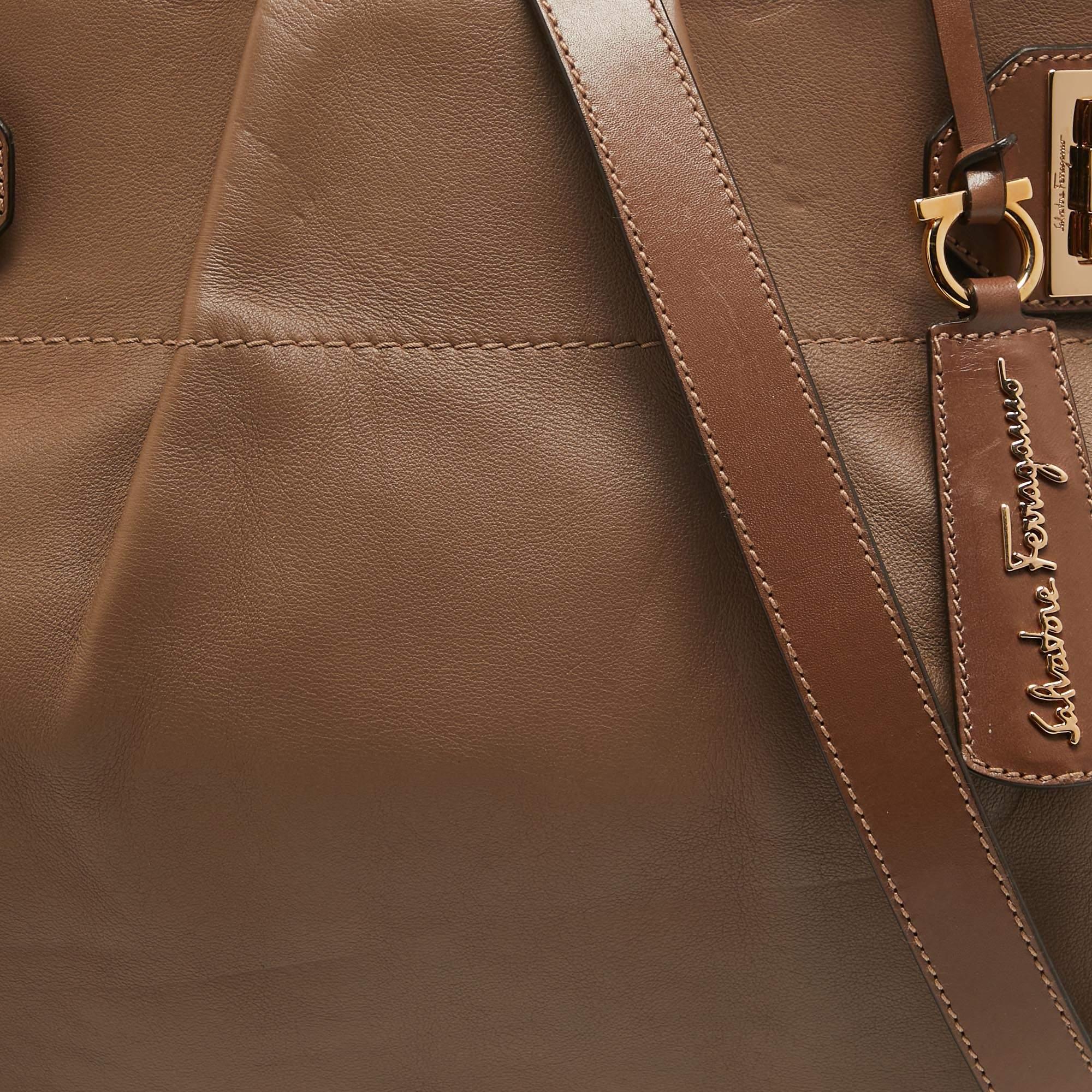 Salvatore Ferragamo Beige Leather Large Wanda Top Handle Bag For Sale 1