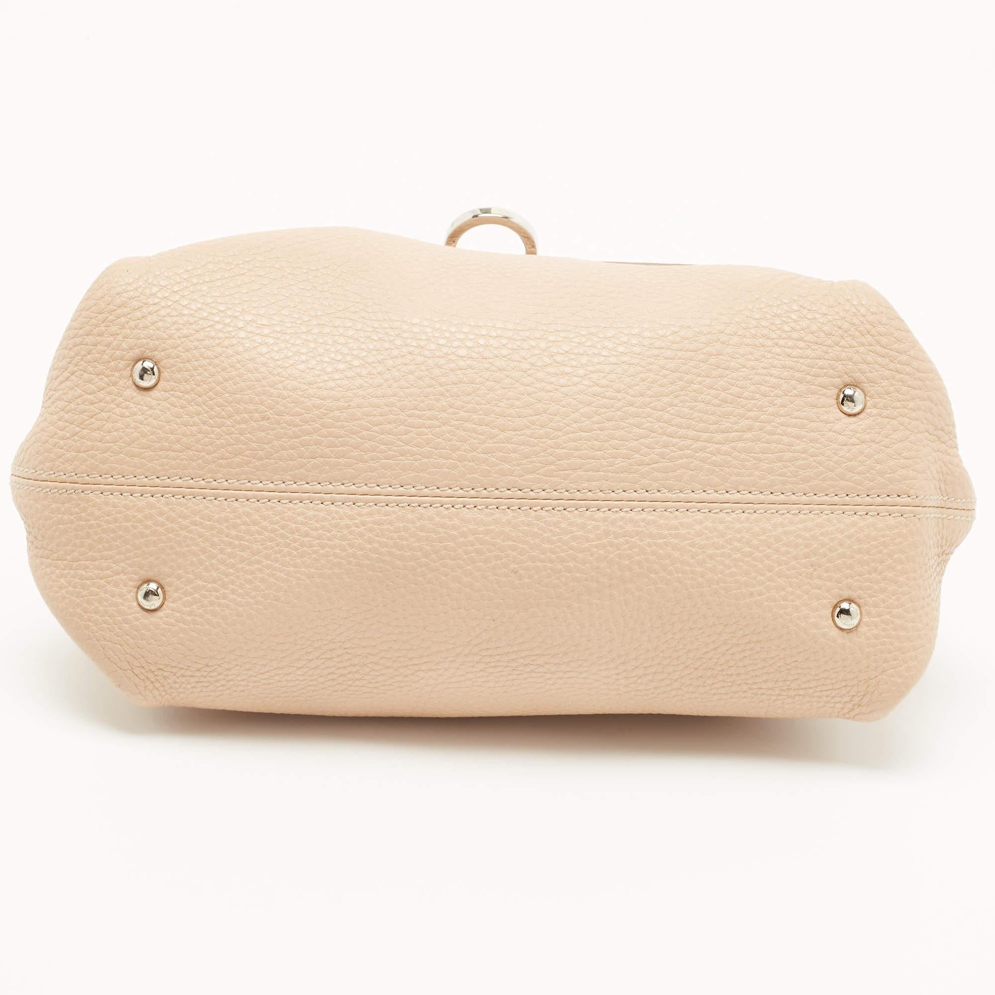 Salvatore Ferragamo Beige Leather Small Sofia Top Handle Bag In Fair Condition In Dubai, Al Qouz 2