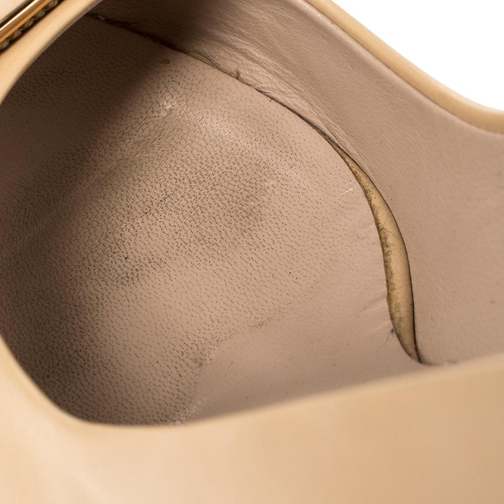 Women's Salvatore Ferragamo Beige Leather Vara Bow Peep Toe Platform Pumps Size 36.5 For Sale