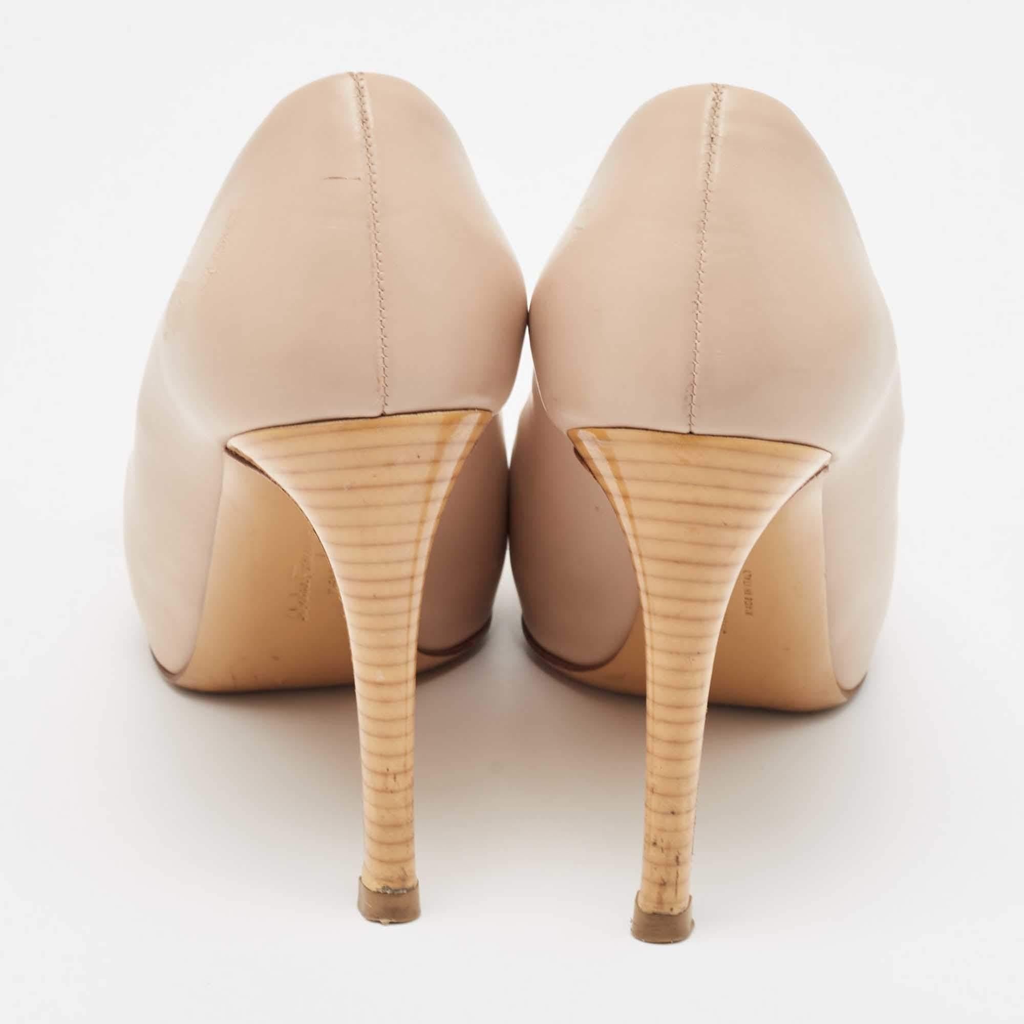 Donna Salvatore Ferragamo Pumps con fiocco Vara in pelle beige misura 37,5