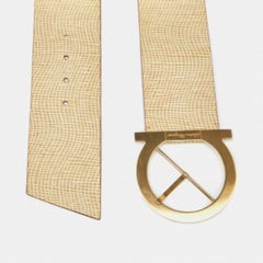 Salvatore Ferragamo Cintura larga in pelle beige 70cm