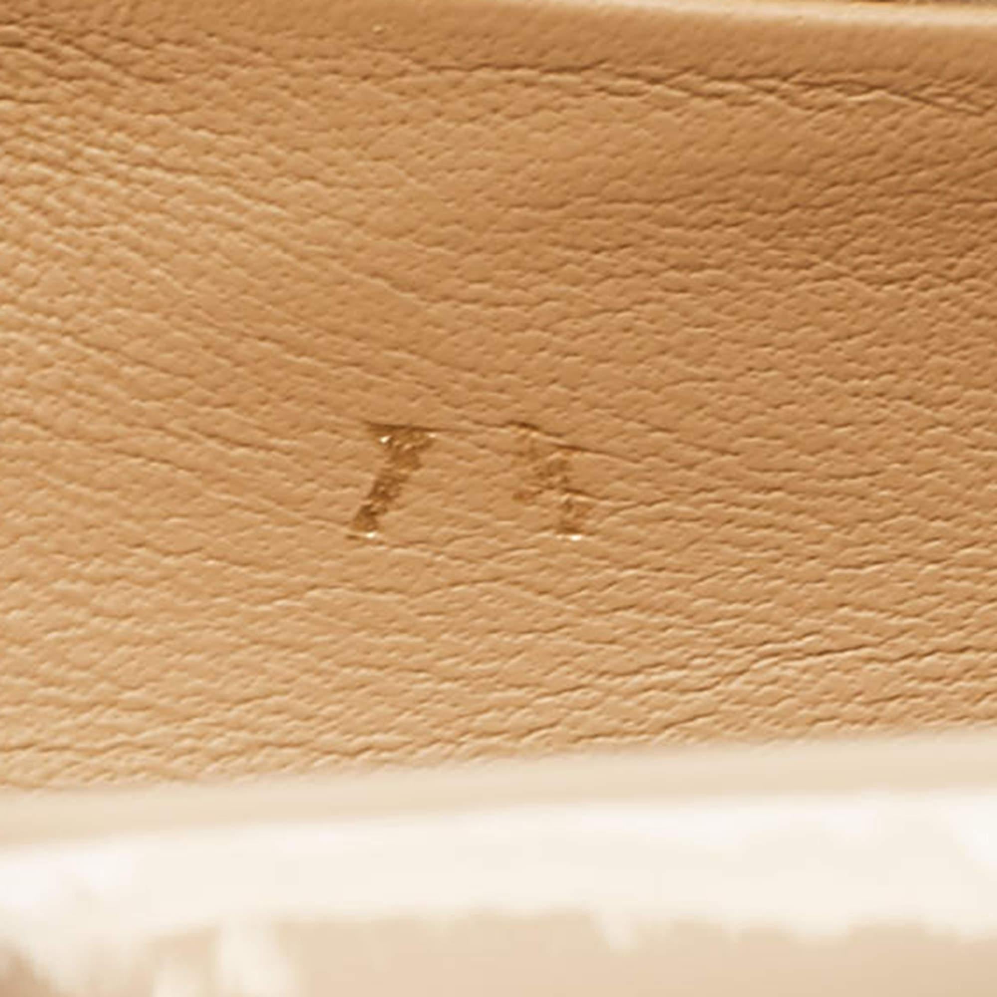 Salvatore Ferragamo Ballerine Mimi in vernice beige misura 38 2