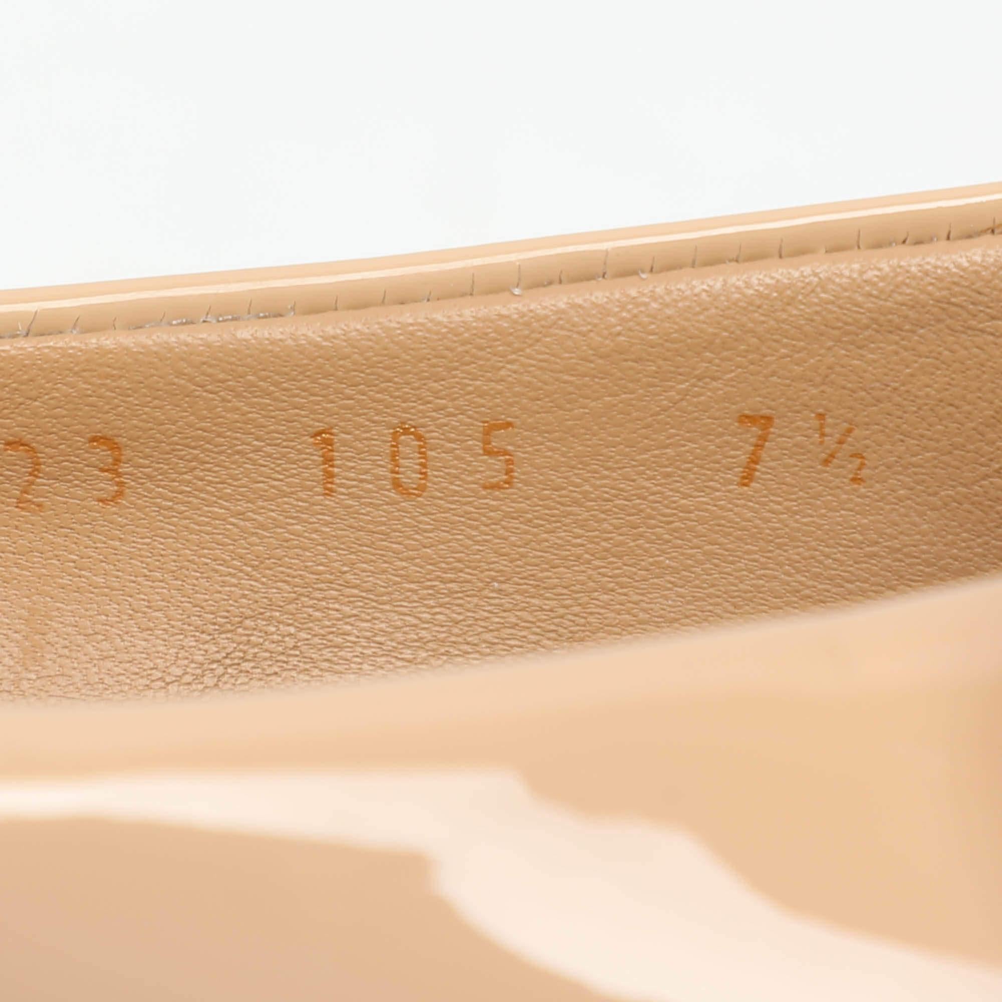 Salvatore Ferragamo Beige Patent Leather Varina Ballet Flats Size 38 For Sale 4