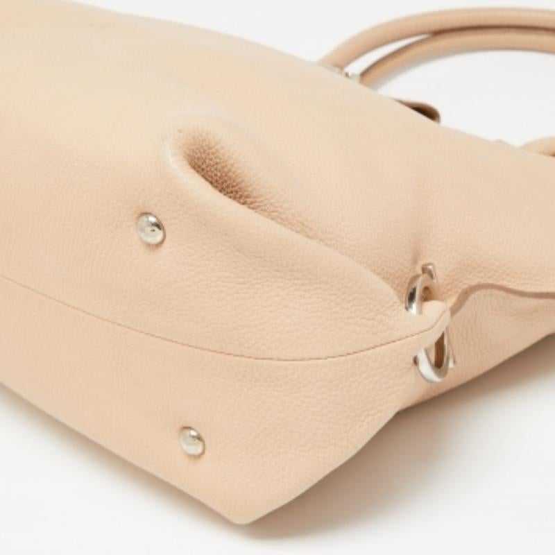 Salvatore Ferragamo Beige Pebbled Leather Dotty Tote (fourre-tout à pois en cuir) en vente 5