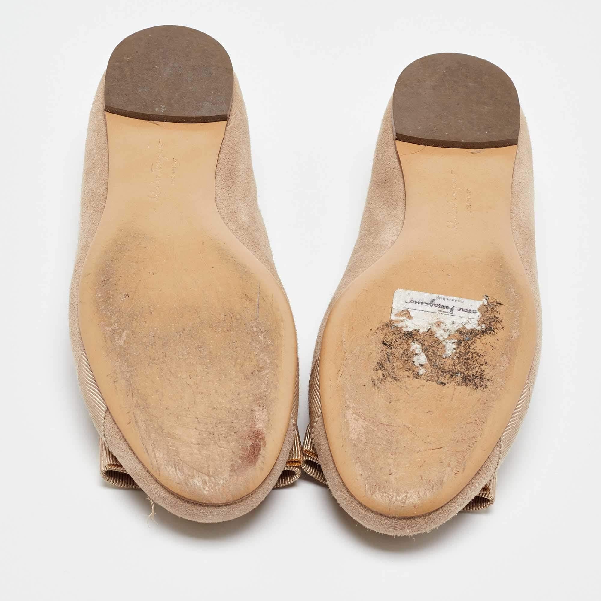 Salvatore Ferragamo Beige Suede Varina Ballet Flats Size 35.5 2
