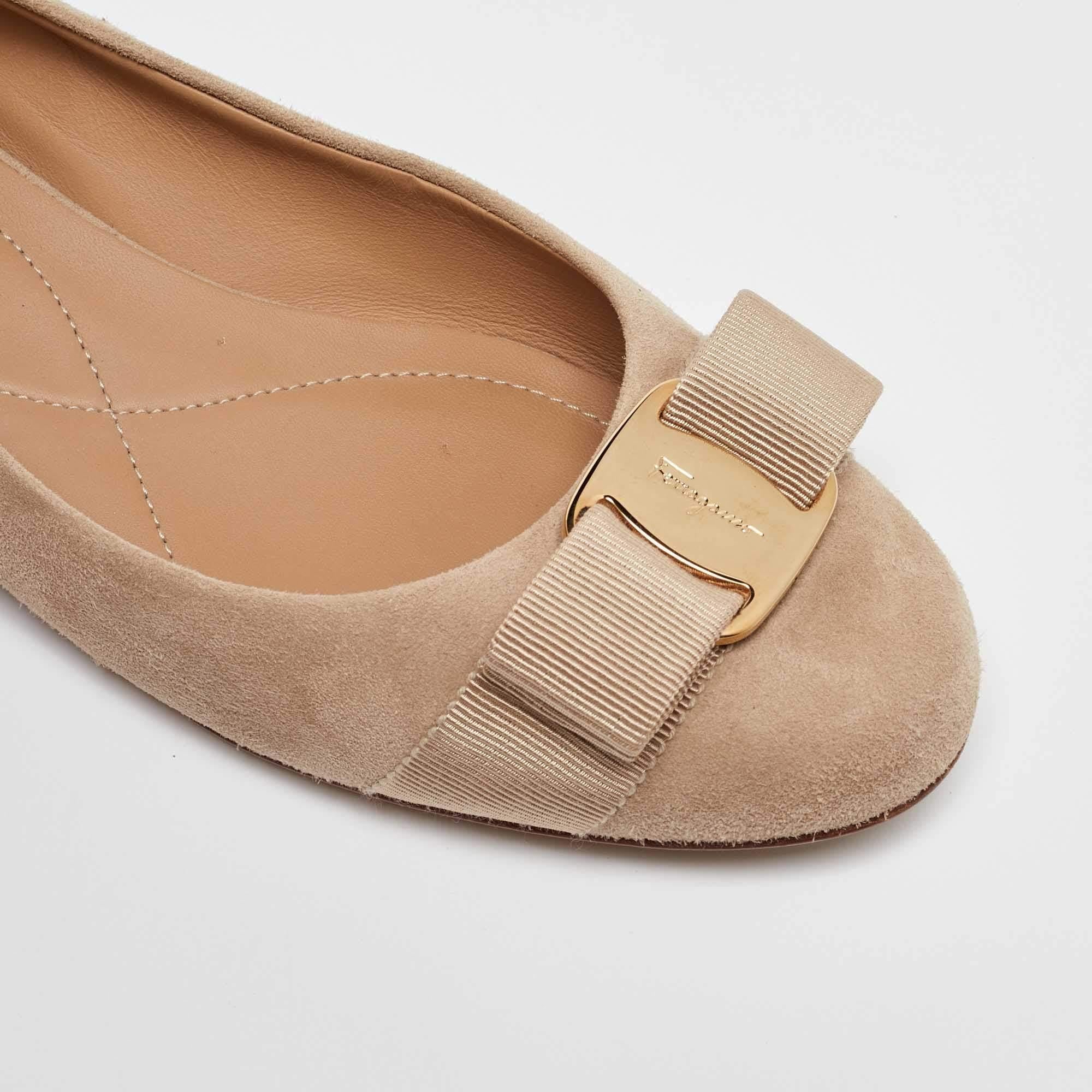 Salvatore Ferragamo Beige Suede Varina Ballet Flats Size 35.5 3