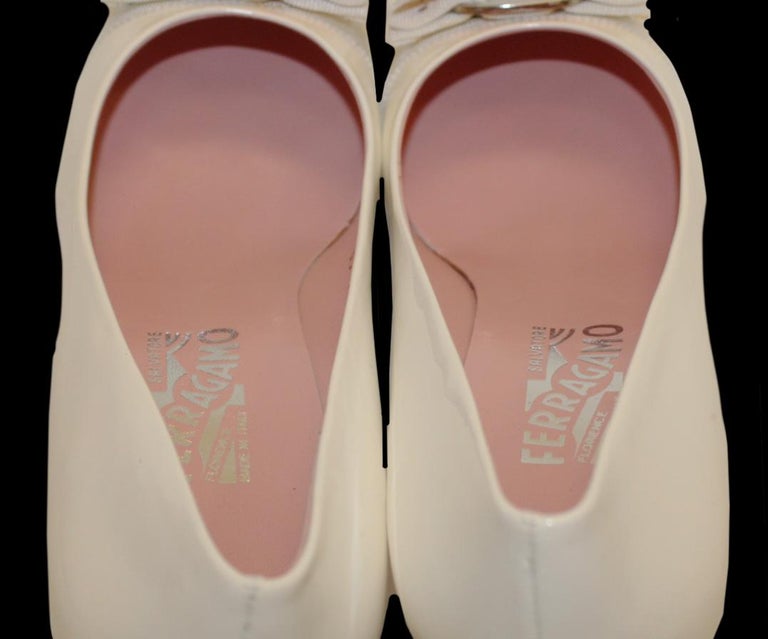 ferragamo vara new bisque