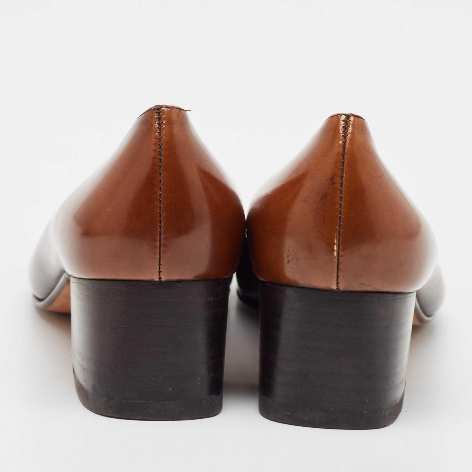 Salvatore Ferragamo Escarpins Gancini en Cuir Ombre Noir/Brun Taille 37.5 Pour femmes en vente
