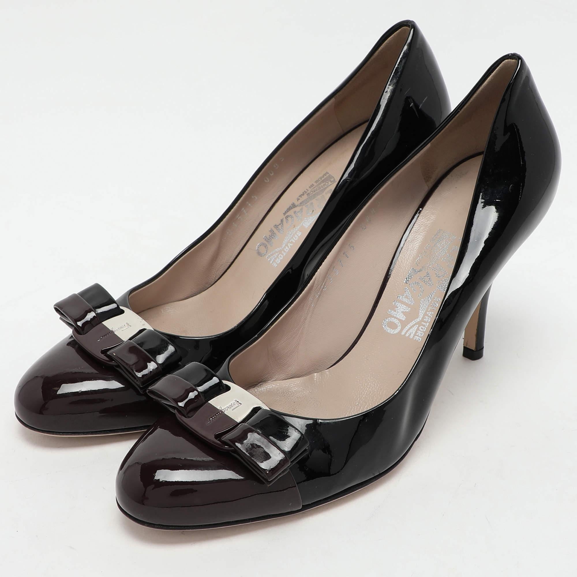 Setzen Sie mit diesen Designer-Pumps ein schickes Stil-Statement. Mit ihren robusten Absätzen und strapazierfähigen Sohlen sind sie perfekt für Ihre modischen Ausflüge