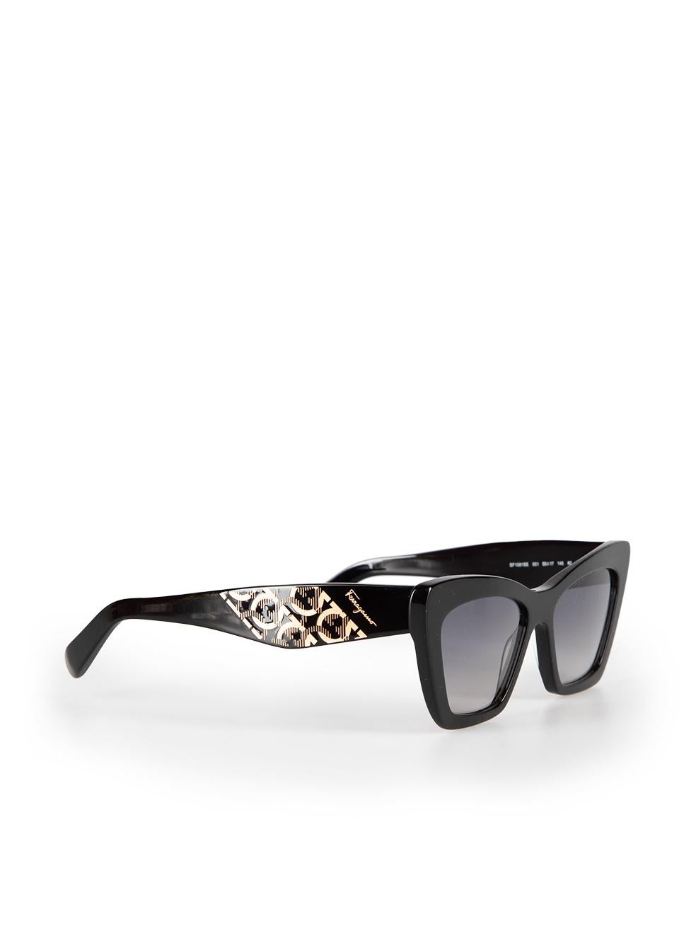 Salvatore Ferragamo Black Cat Eye Gradient Sunglasses In New Condition For Sale In London, GB