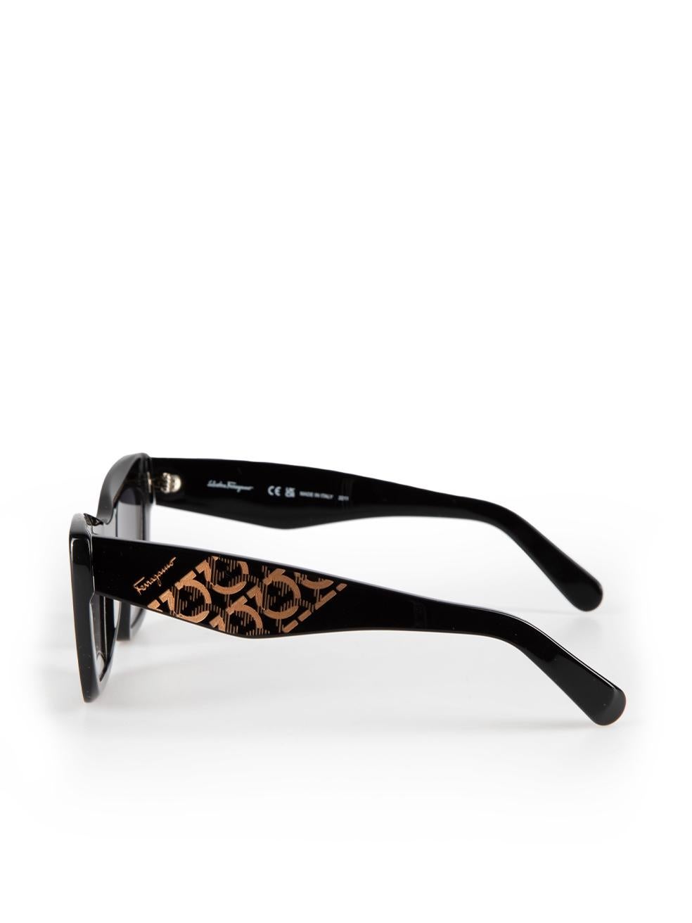 Salvatore Ferragamo Black Cat Eye Gradient Sunglasses For Sale 1
