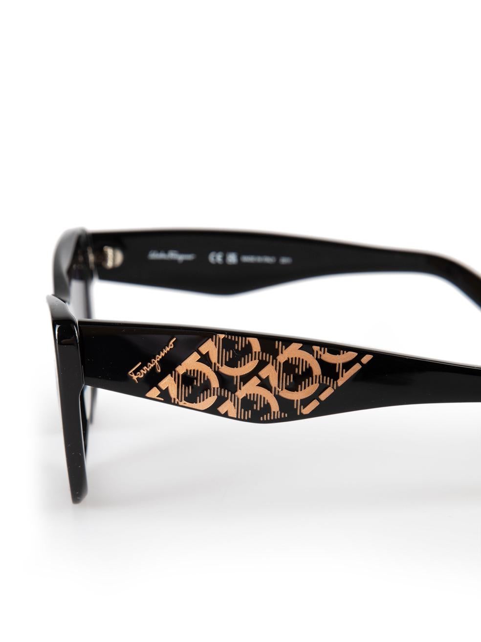 Salvatore Ferragamo Black Cat Eye Gradient Sunglasses For Sale 2