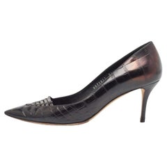 Salvatore Ferragamo Black Croc Leather Vara Pumps Size 39