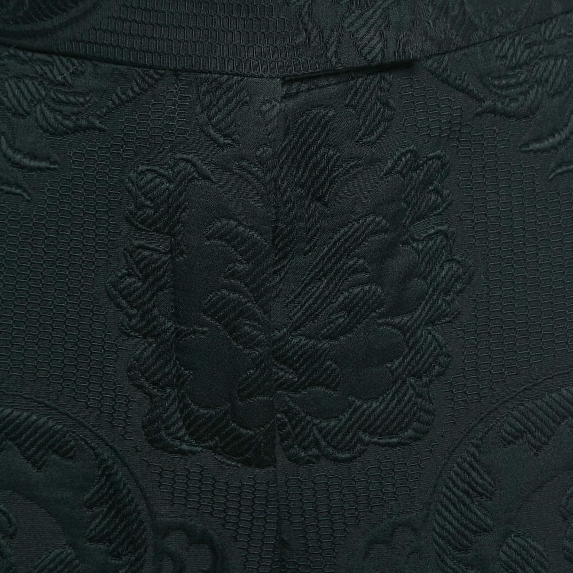 Salvatore Ferragamo Pantalone nero in jacquard floreale con lacci M. & Up. In condizioni Nuovo in vendita a Dubai, Al Qouz 2