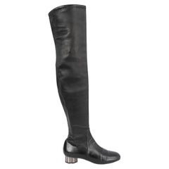 SALVATORE FERRAGAMO Schwarzes Leder 2017 FLAT OVER KNEE Stiefel Schuhe 7,5