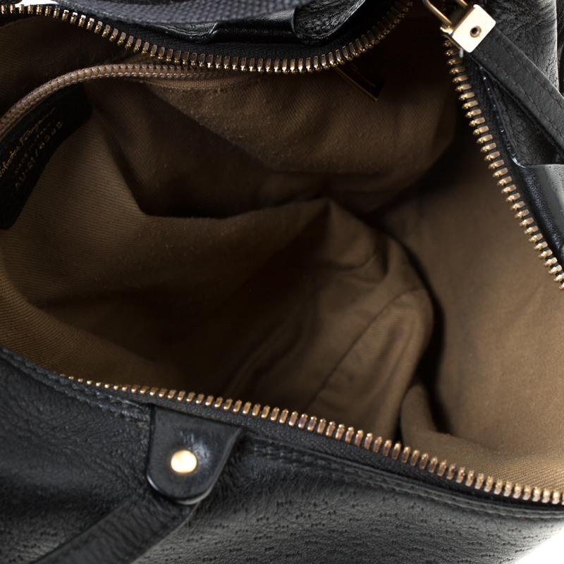 Salvatore Ferragamo Hobo aus schwarzem Leder und Segeltuch 1