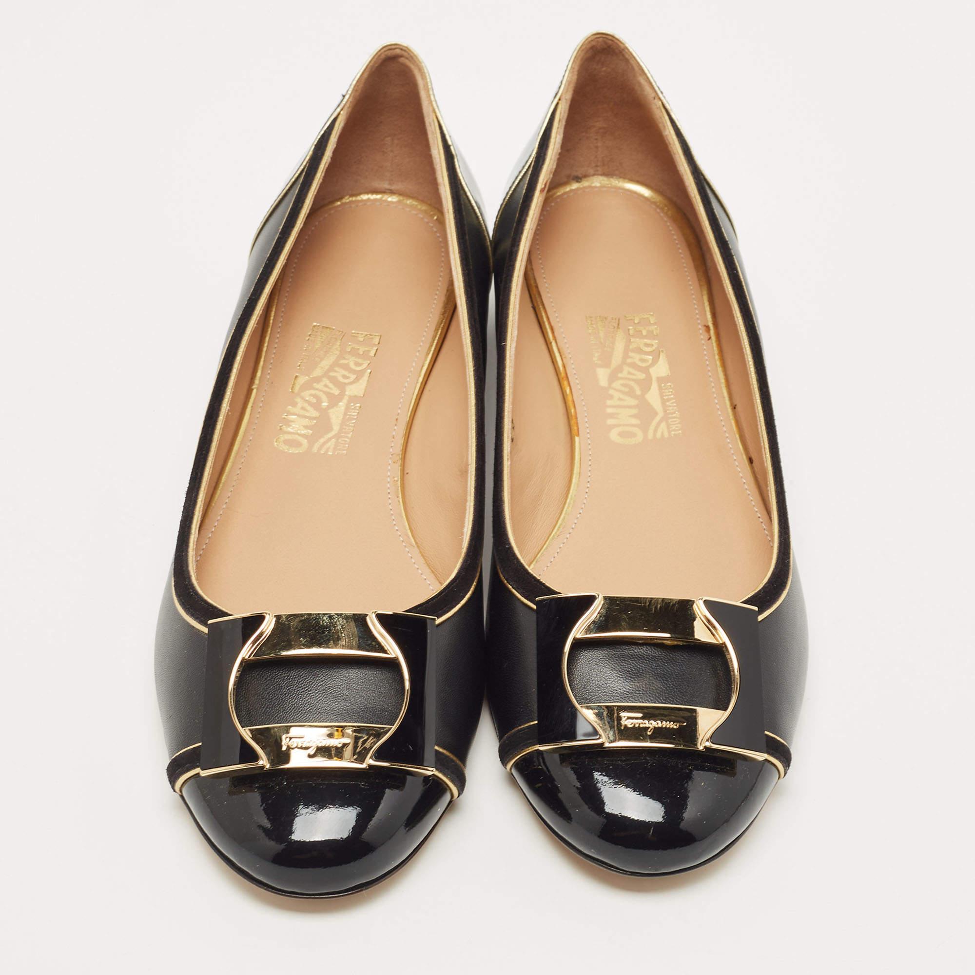 Complete your look by adding these Salvatore Ferragamo ballet flats to your lovely wardrobe. They are crafted skilfully to grant the perfect fit and style.

Includes: Original Box, Original Dustbag

