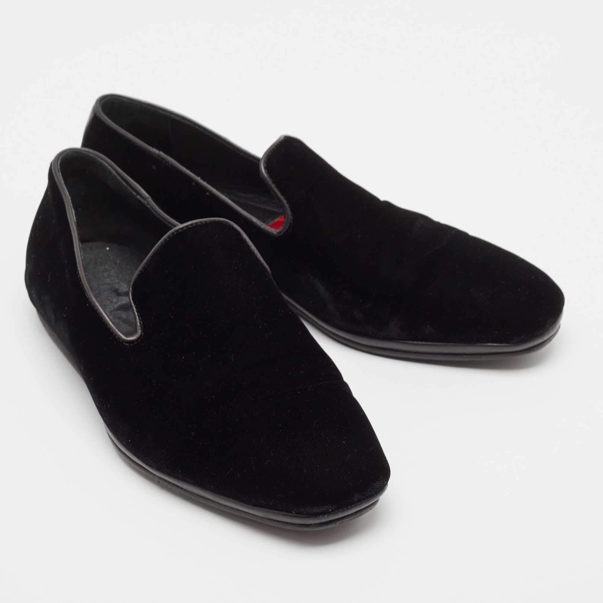 Men's Salvatore Ferragamo Black Leather and Velvet Driver Loafers Size 41 For Sale