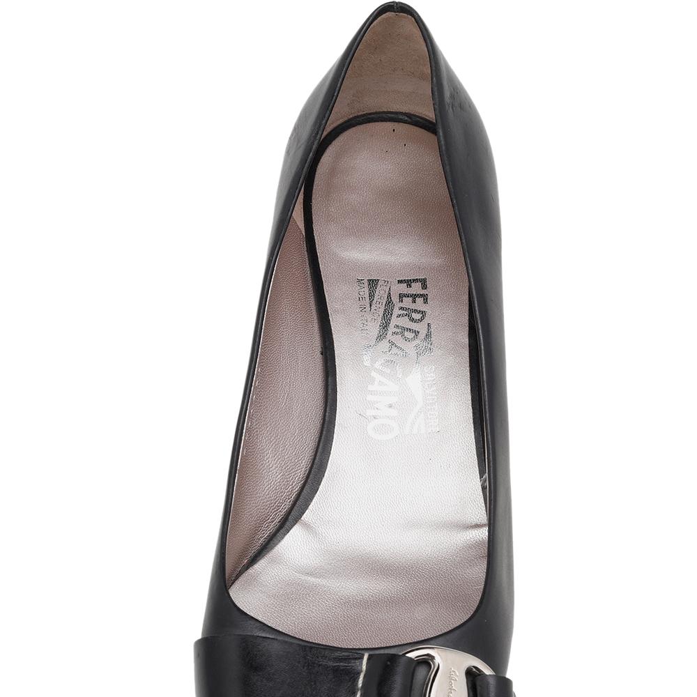 Salvatore Ferragamo Black Leather Block Heel Pumps Size 38.5 2