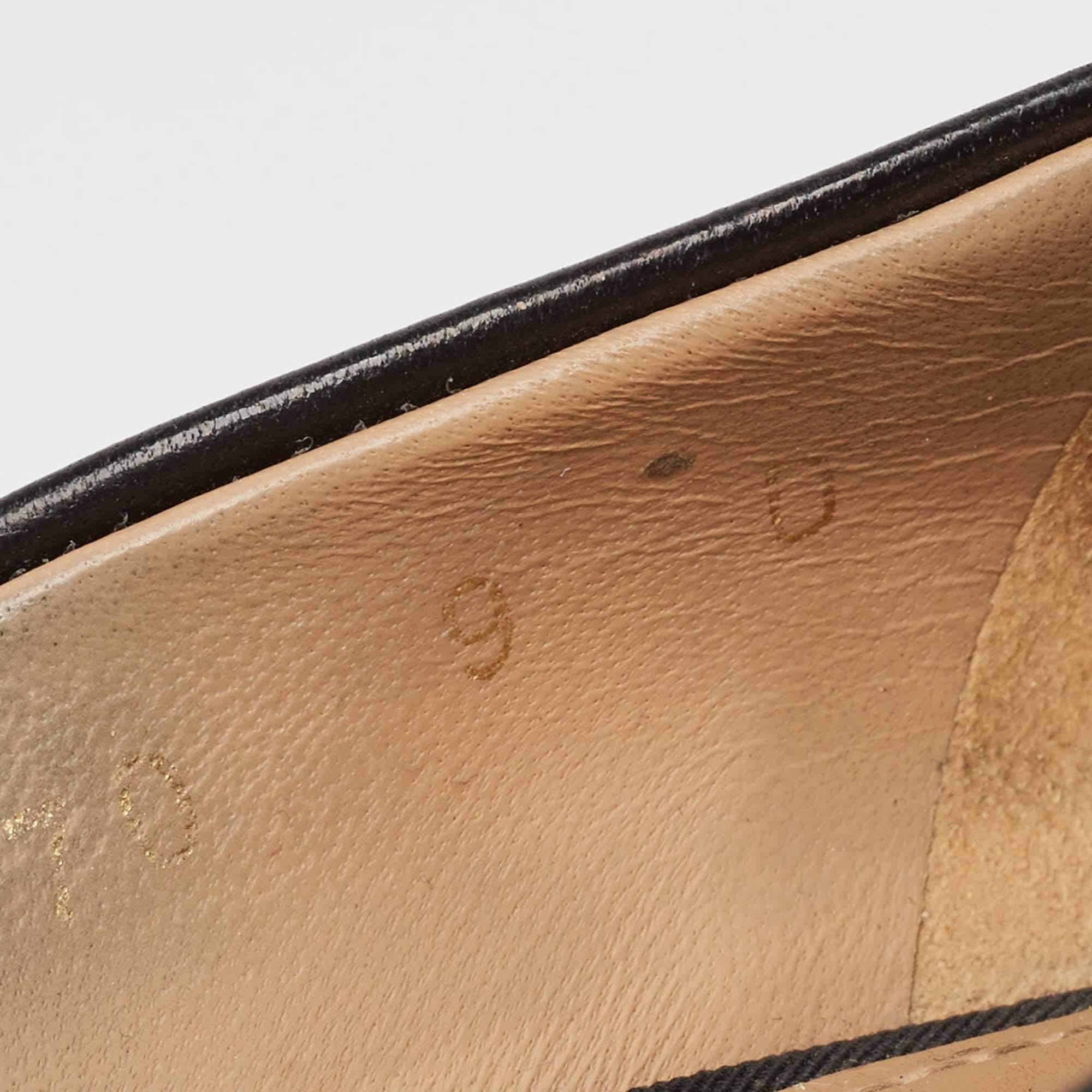 Salvatore Ferragamo escarpins en cuir noir avec nœud Taille 39.5 en vente 3