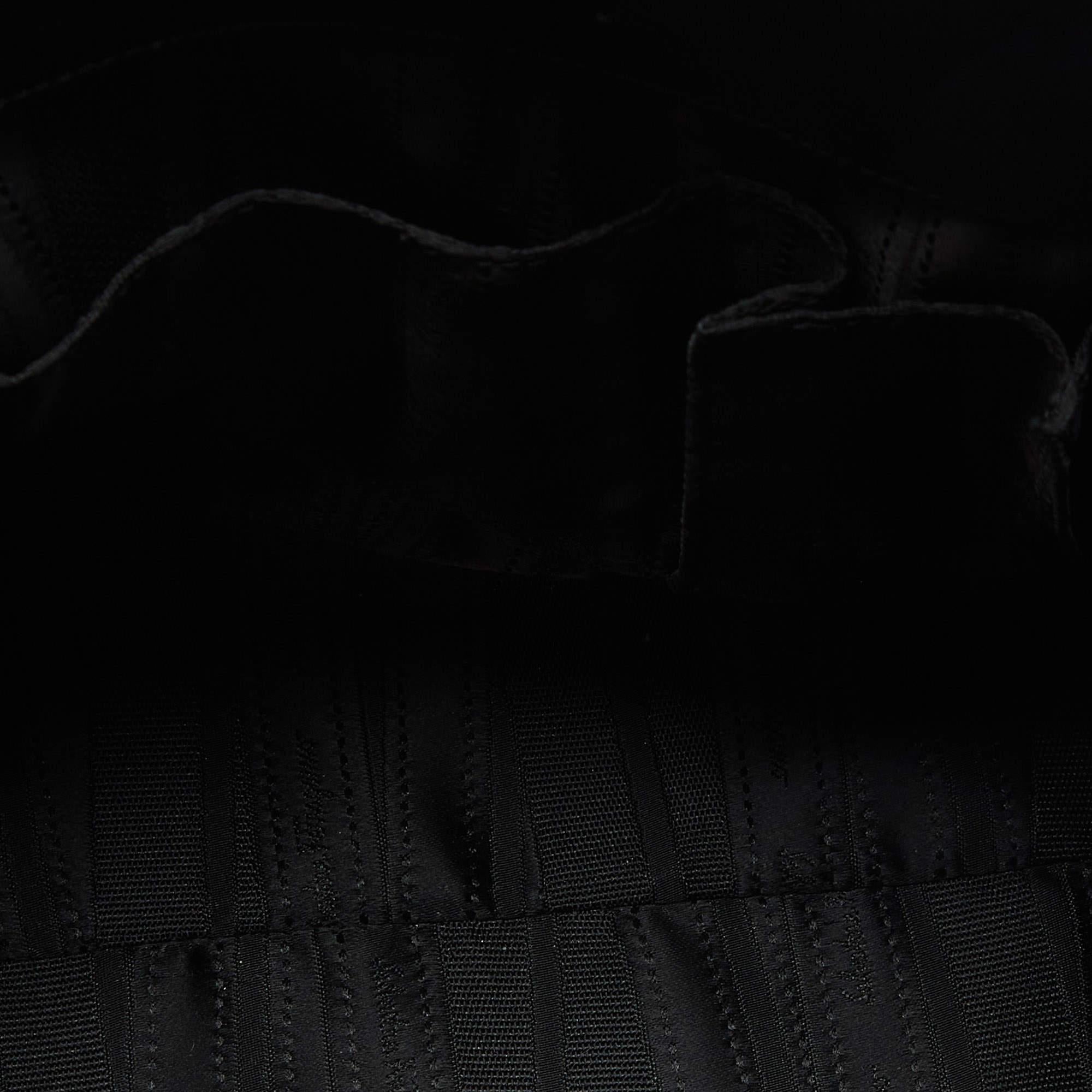 Salvatore Ferragamo Black Leather Briana Tote For Sale 3