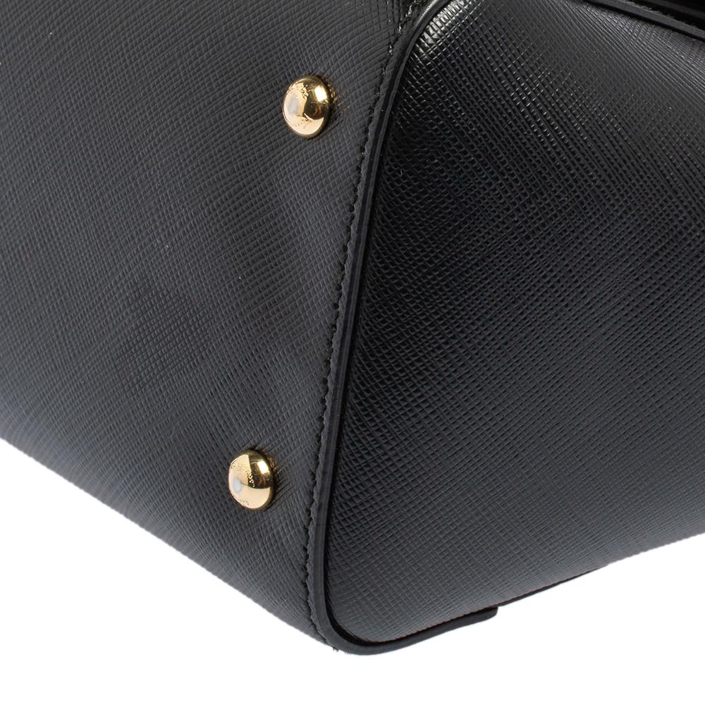Salvatore Ferragamo Schwarze Carrie-Tasche aus Leder mit Griff oben 8