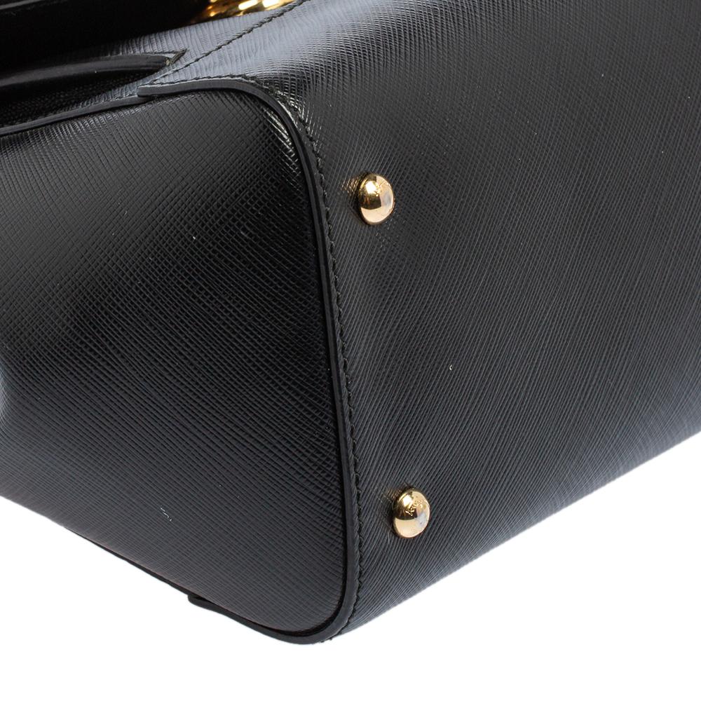 Salvatore Ferragamo Schwarze Carrie-Tasche aus Leder mit Griff oben 5