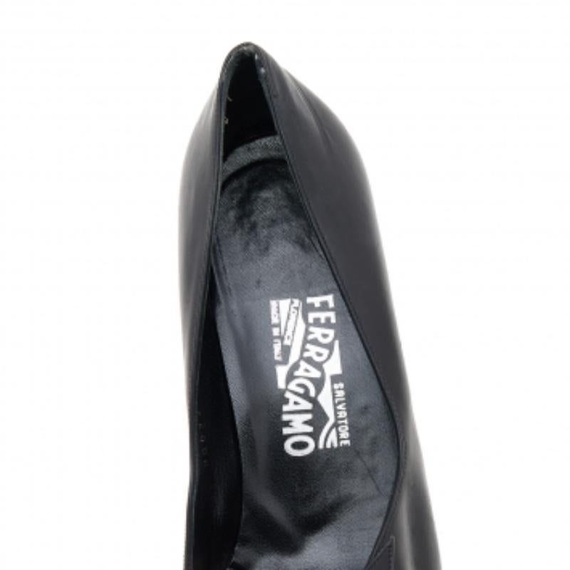 Salvatore Ferragamo Black Leather Crystal Embellished Pumps Size 38.5 For Sale 1